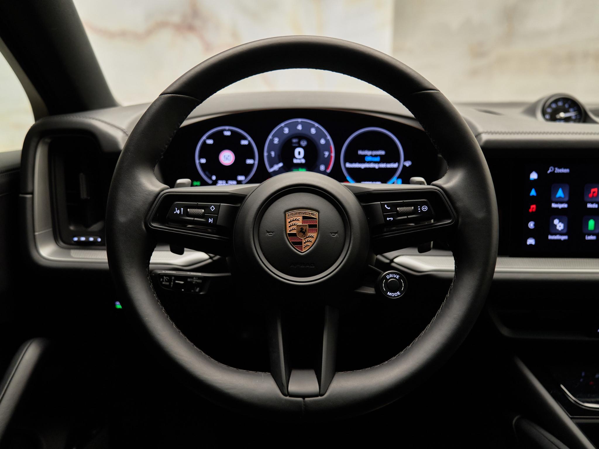 Porsche Cayenne - 19