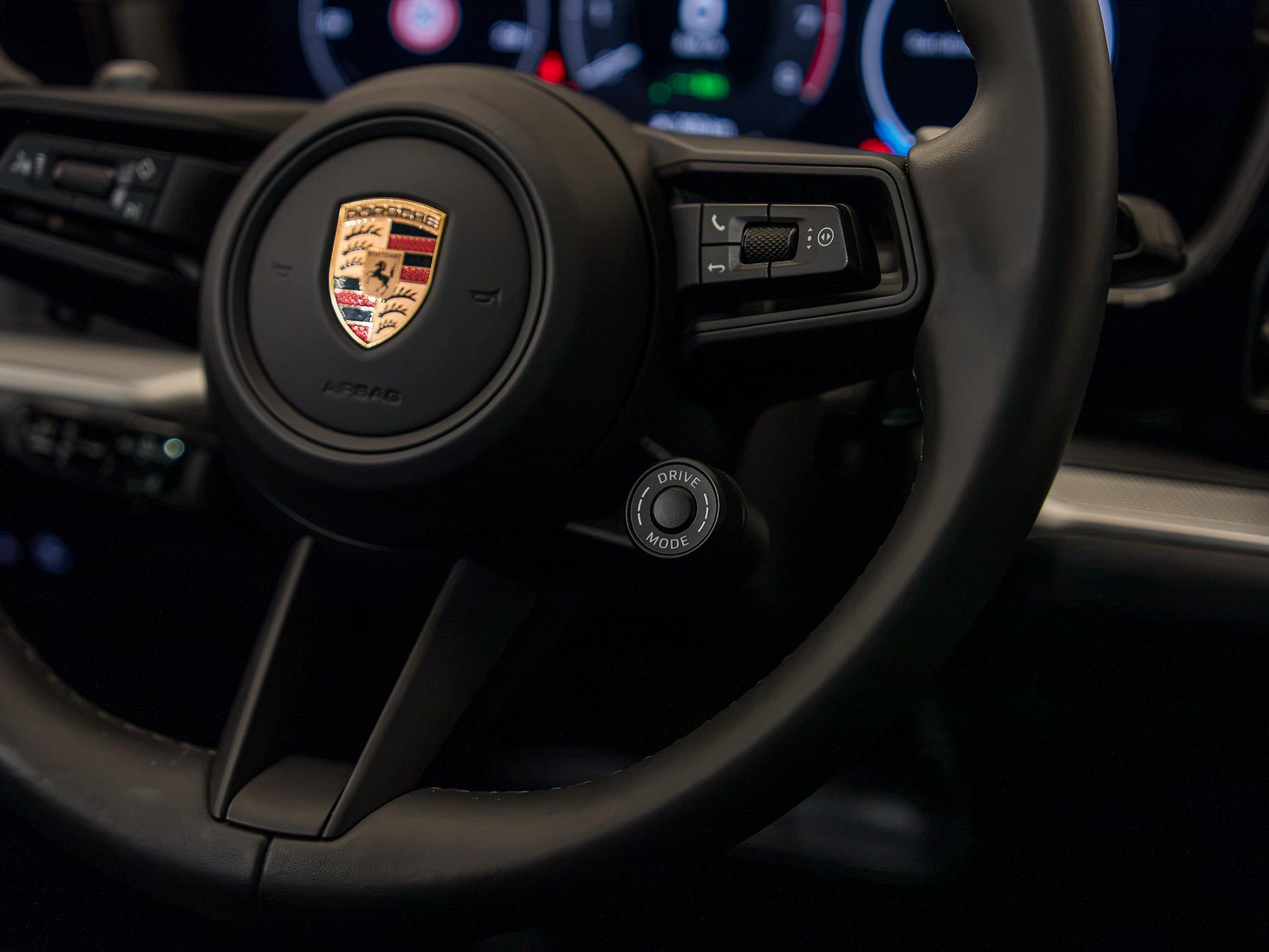 Porsche Cayenne - 11