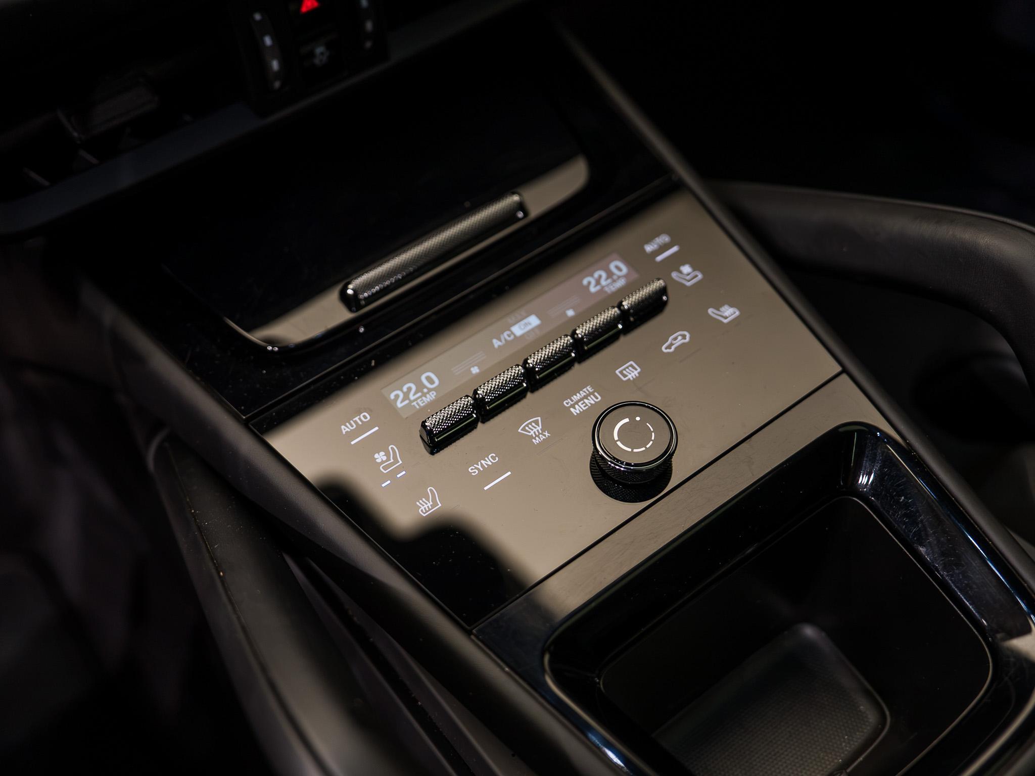 Porsche Cayenne - 13