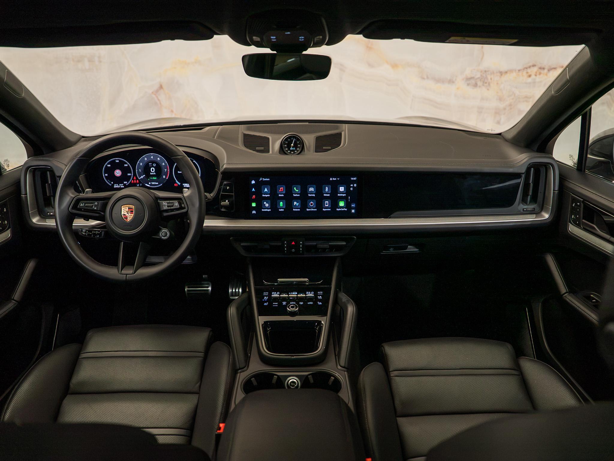 Porsche Cayenne - 17