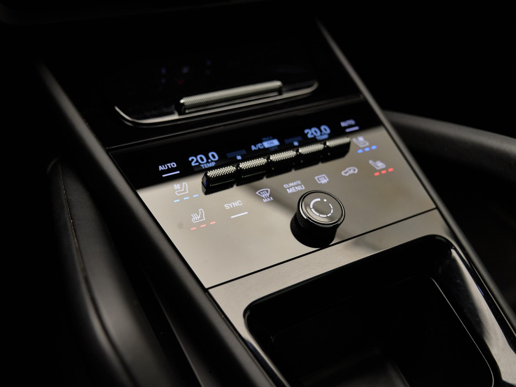 Porsche Cayenne - 23