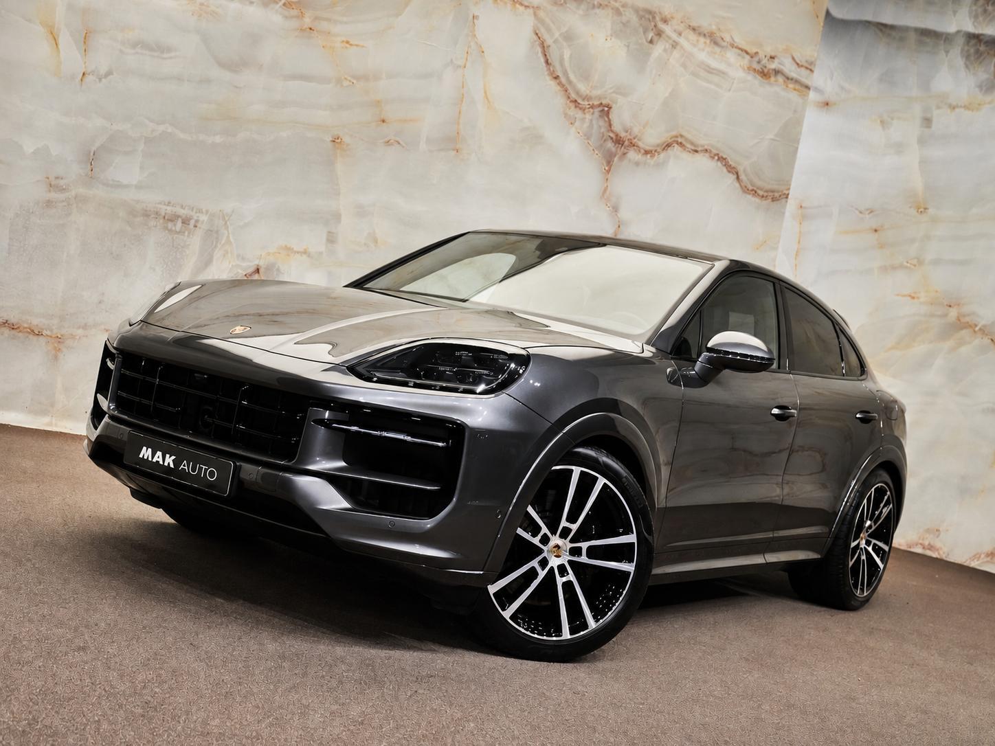 Porsche Cayenne - 31