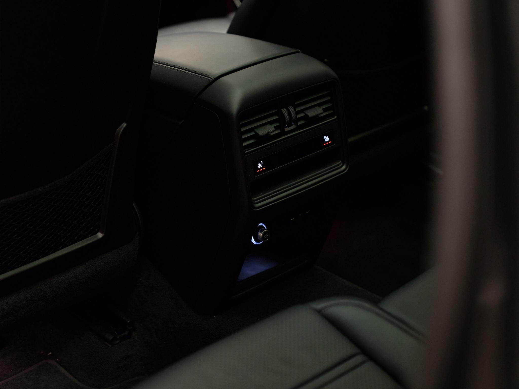 Porsche Cayenne - 28