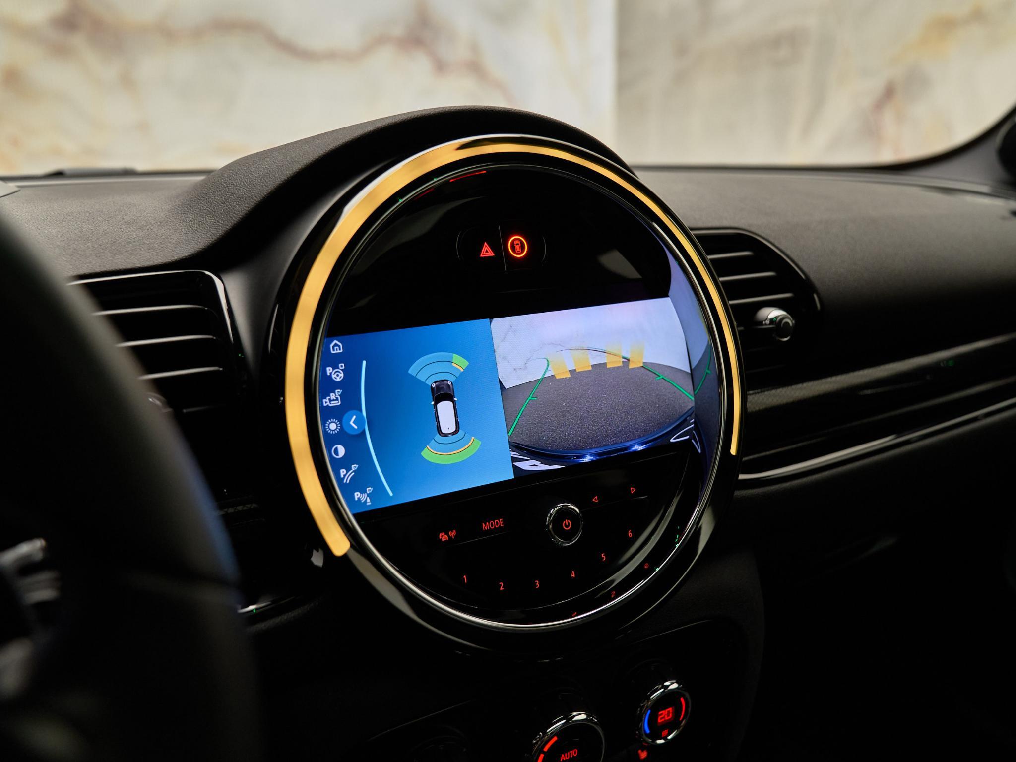 MINI Clubman - 12