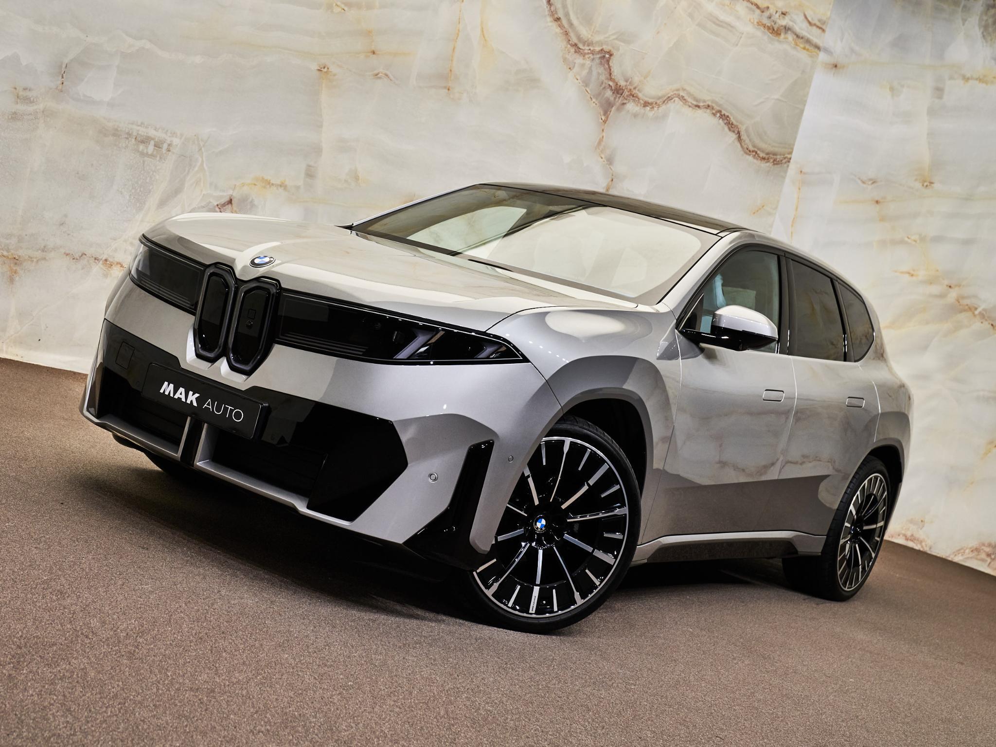 BMW iX3 - 32