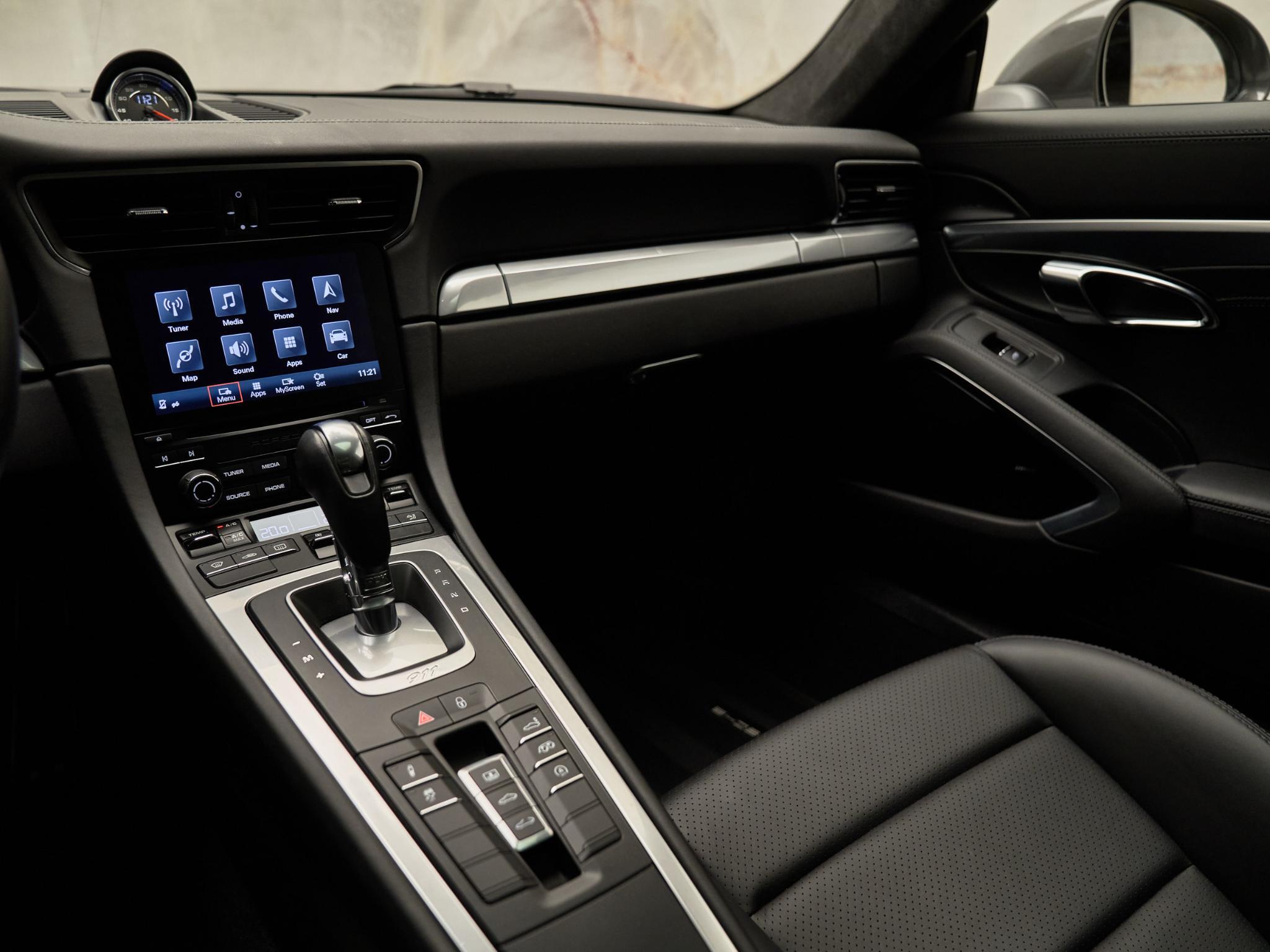 Porsche 911 - 18