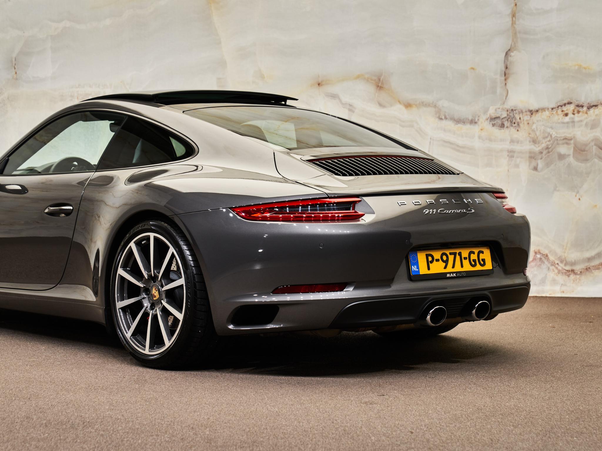 Porsche 911 - 6