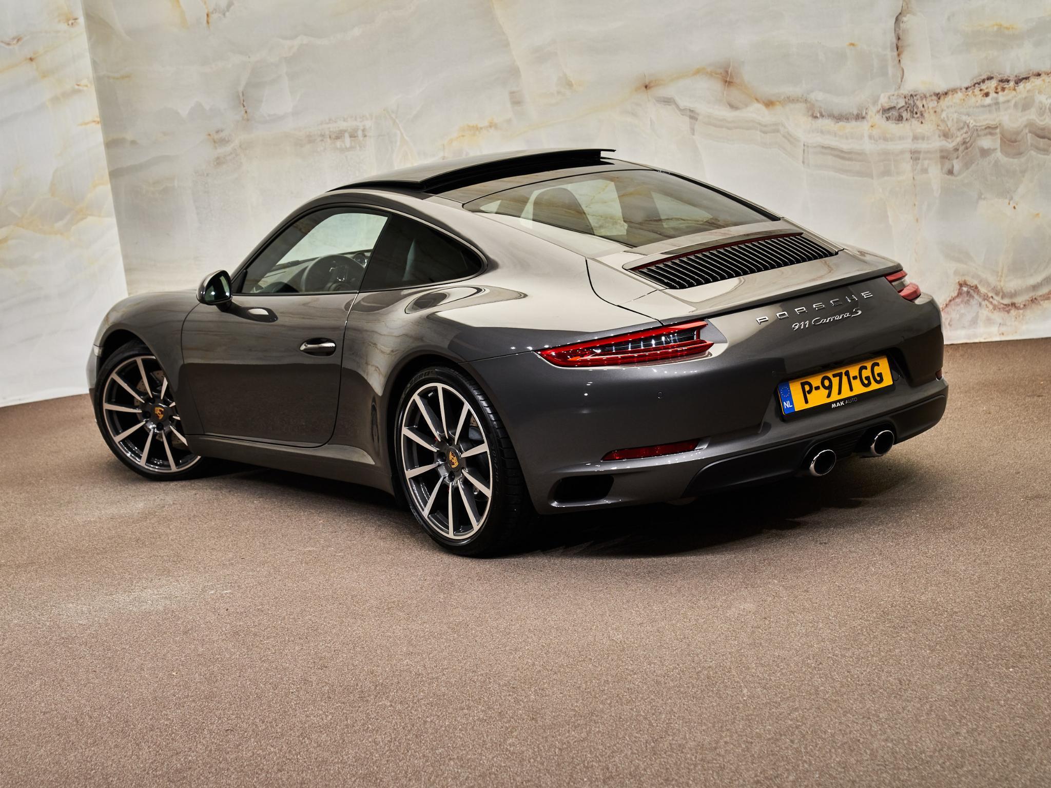 Porsche 911 - 30