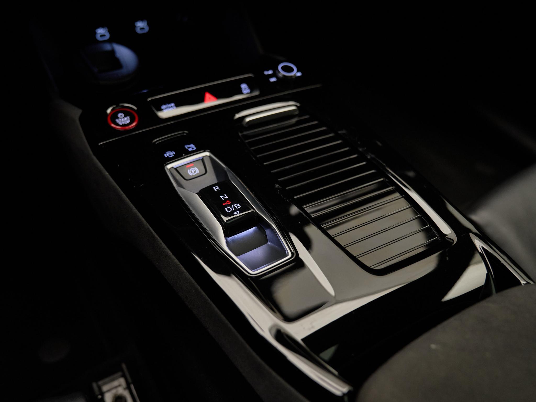 Audi SQ6 e-tron - 22