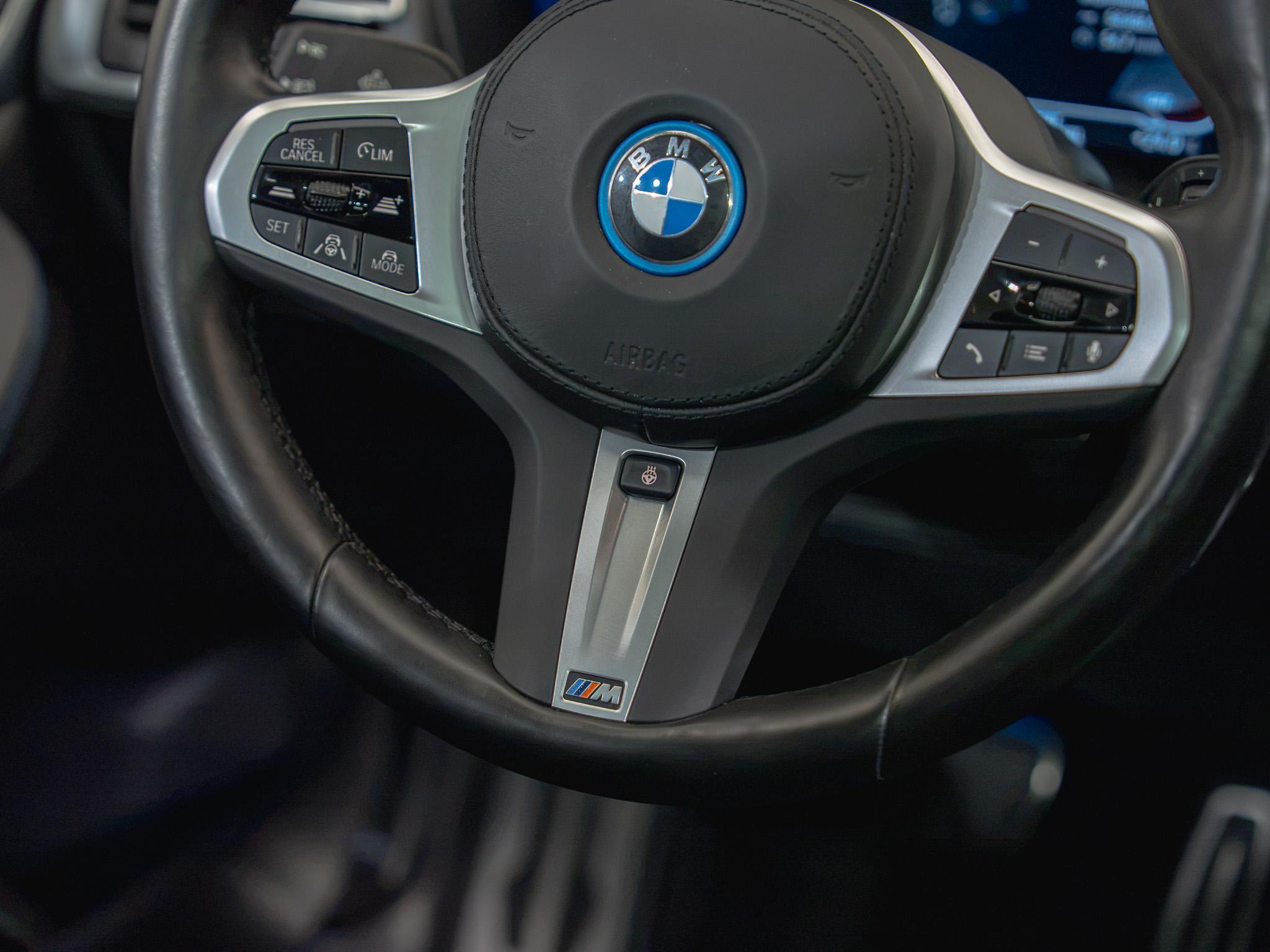 BMW iX3 - 15
