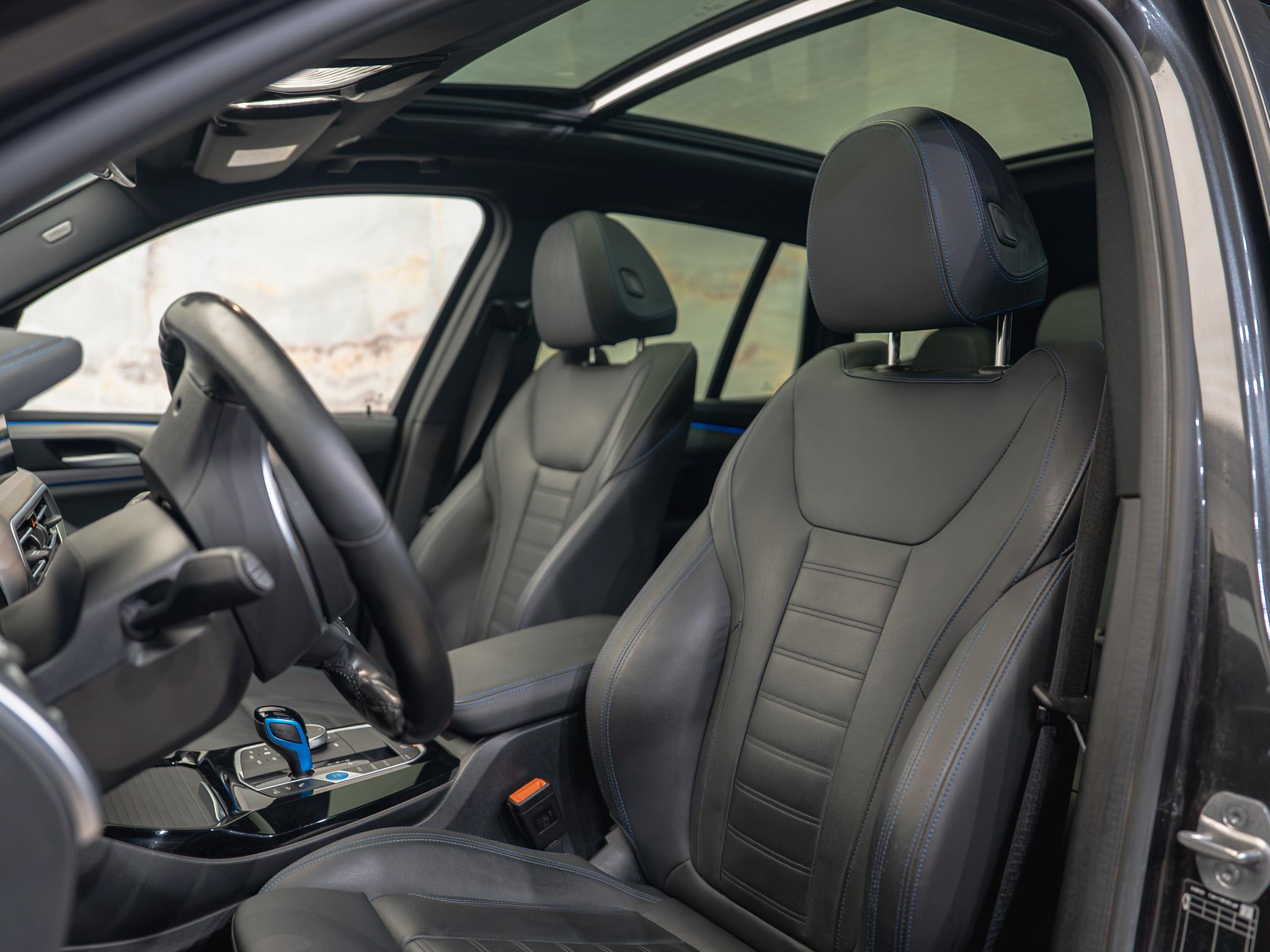 BMW iX3 - 6