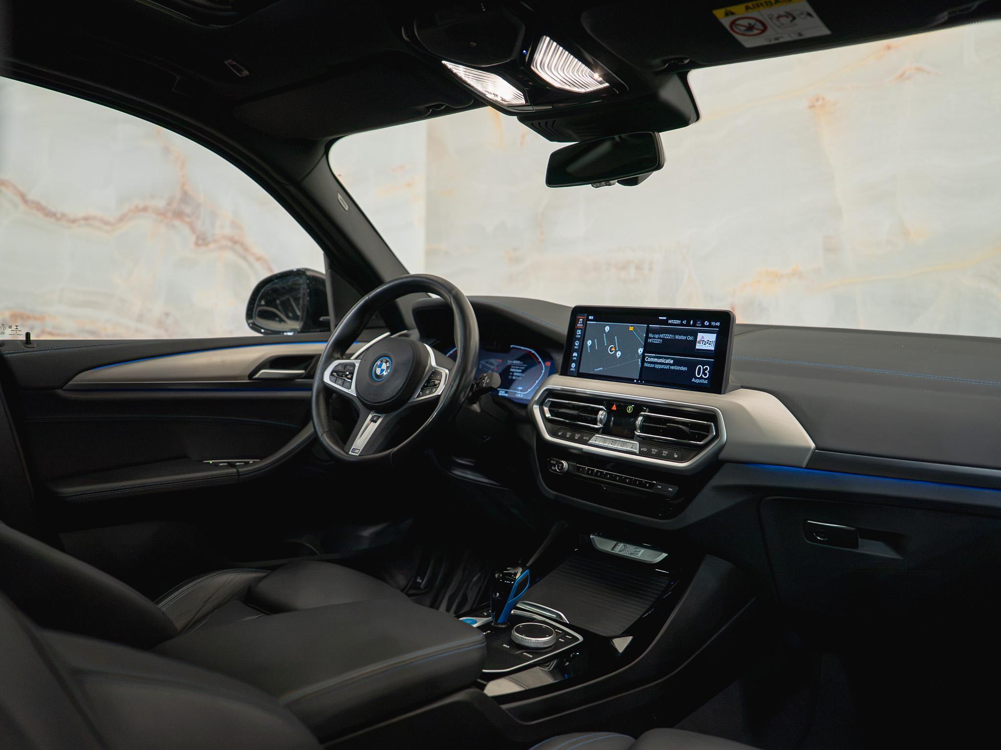 BMW iX3 - 7