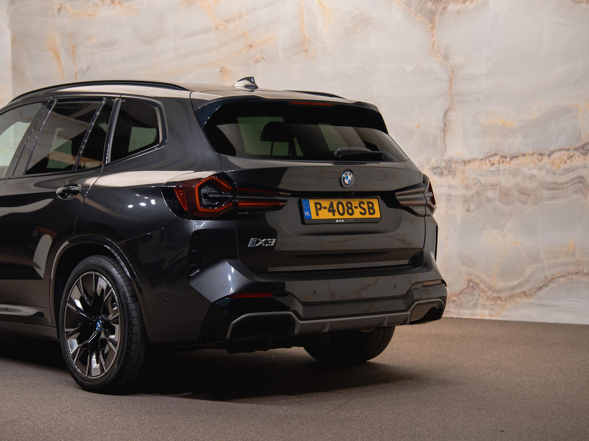 BMW iX3 - 4