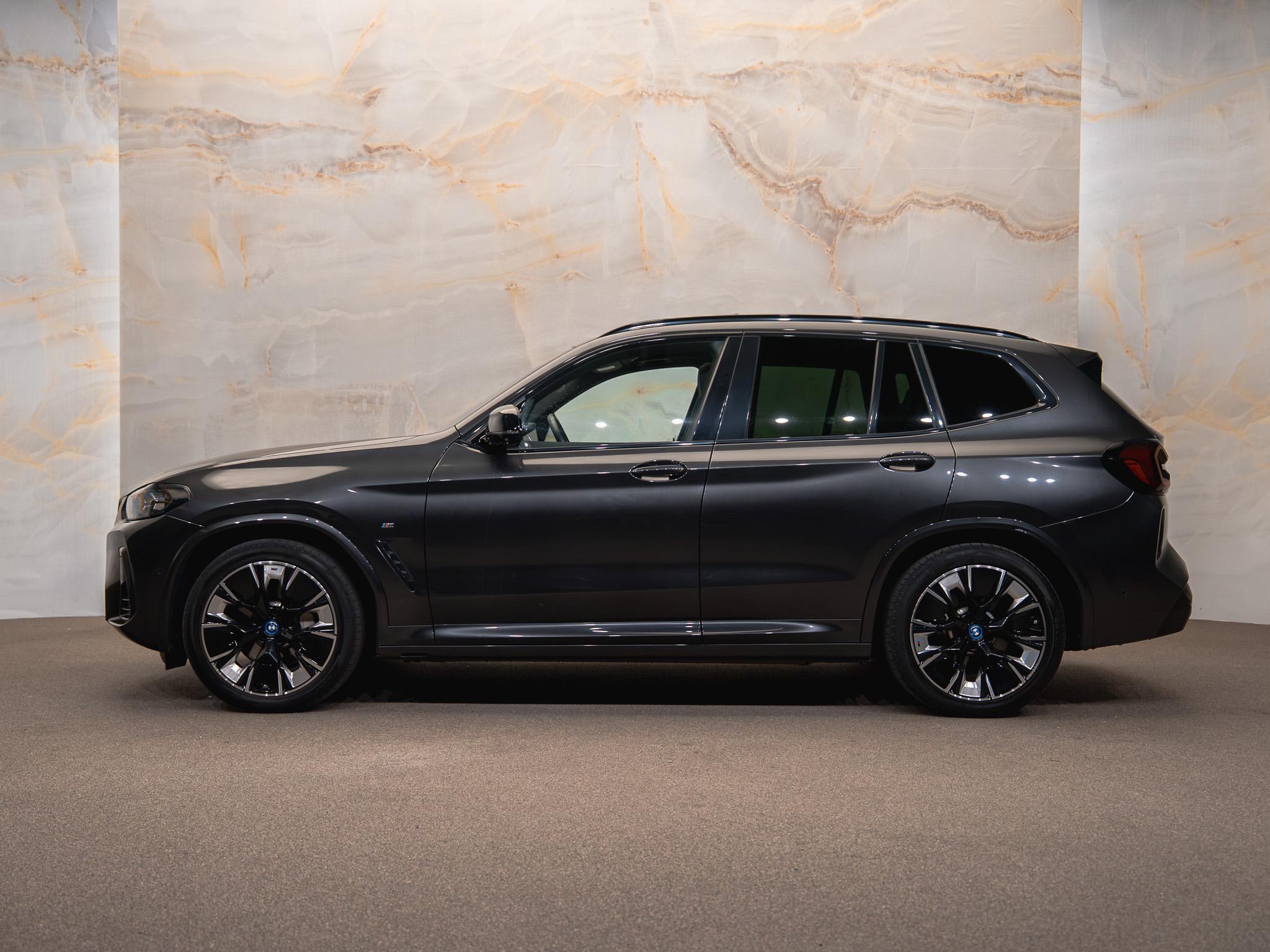 BMW iX3 - 2
