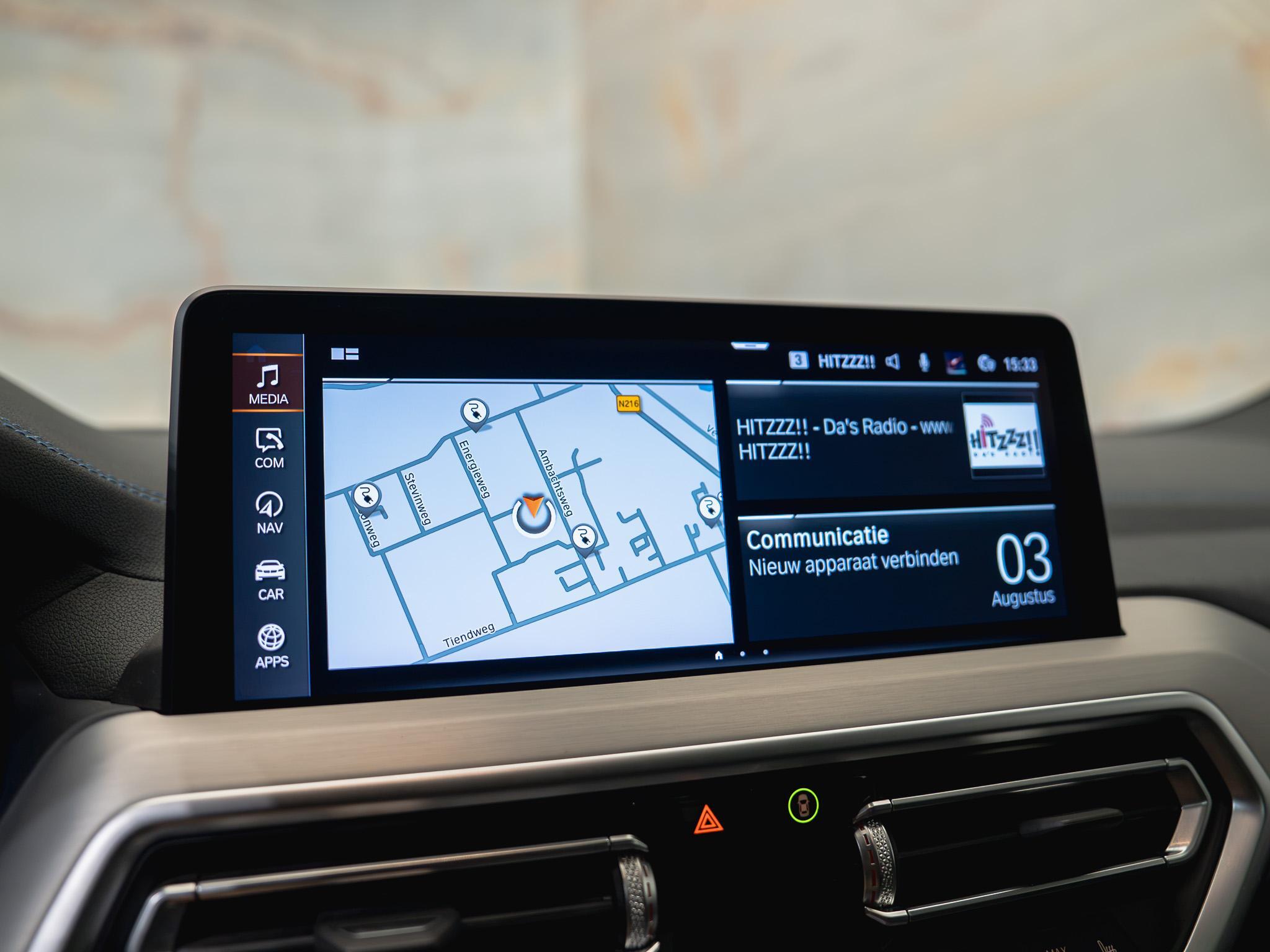 BMW iX3 - 11