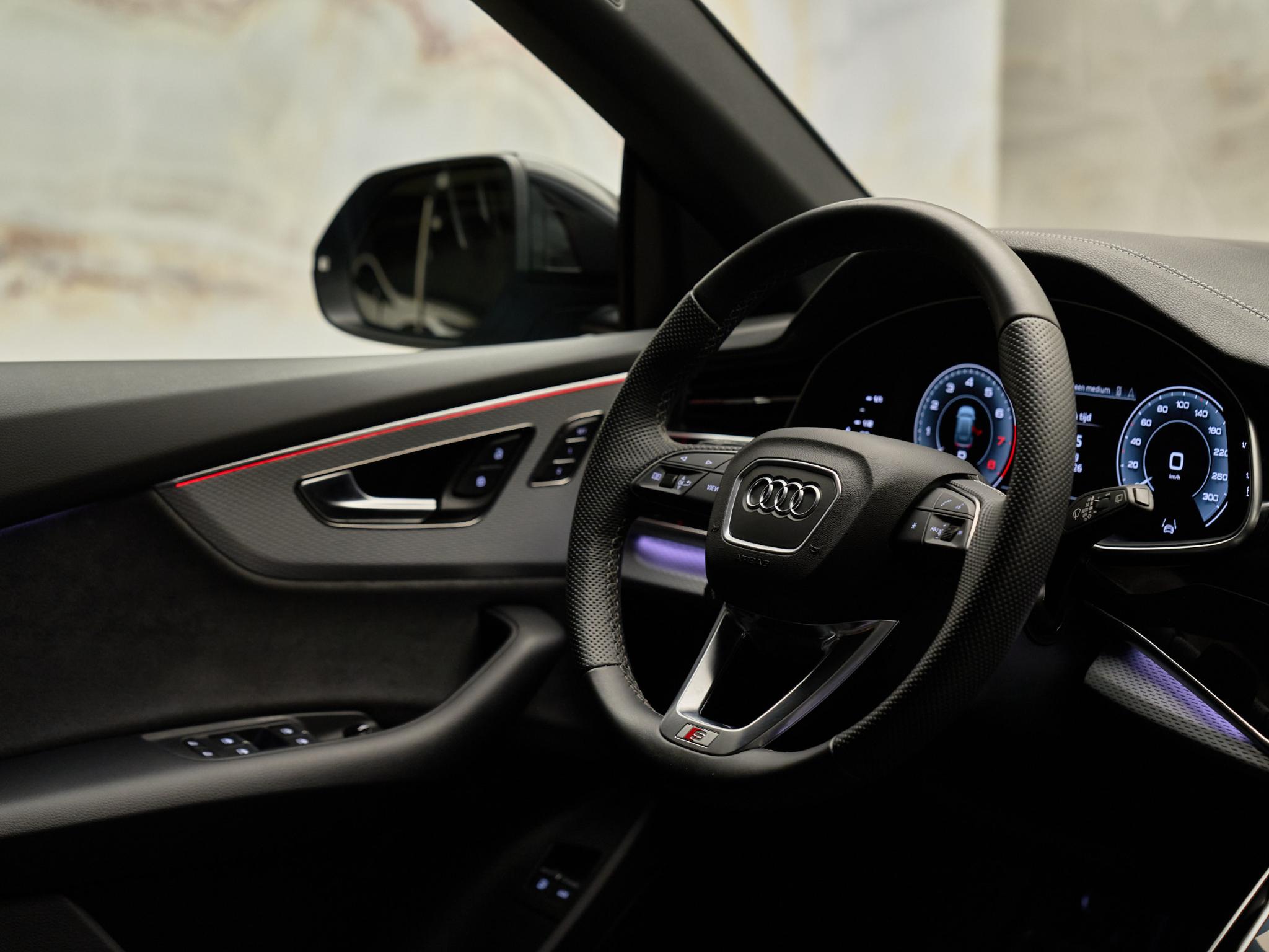 Audi Q8 - 25