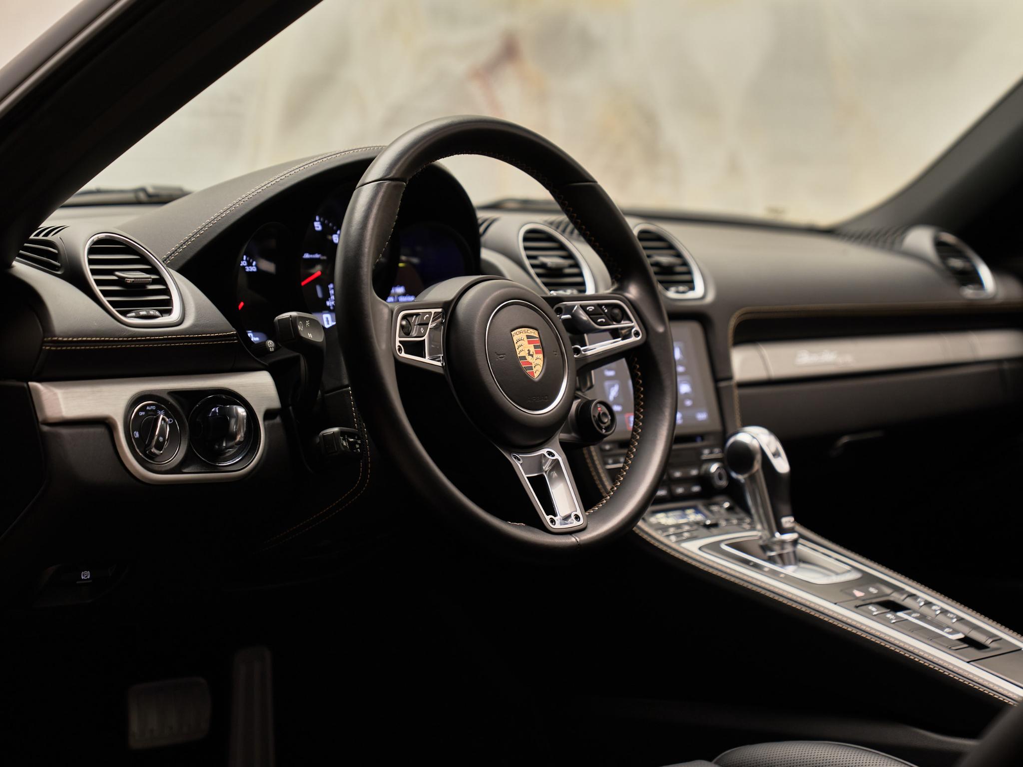 Porsche 718 - 18