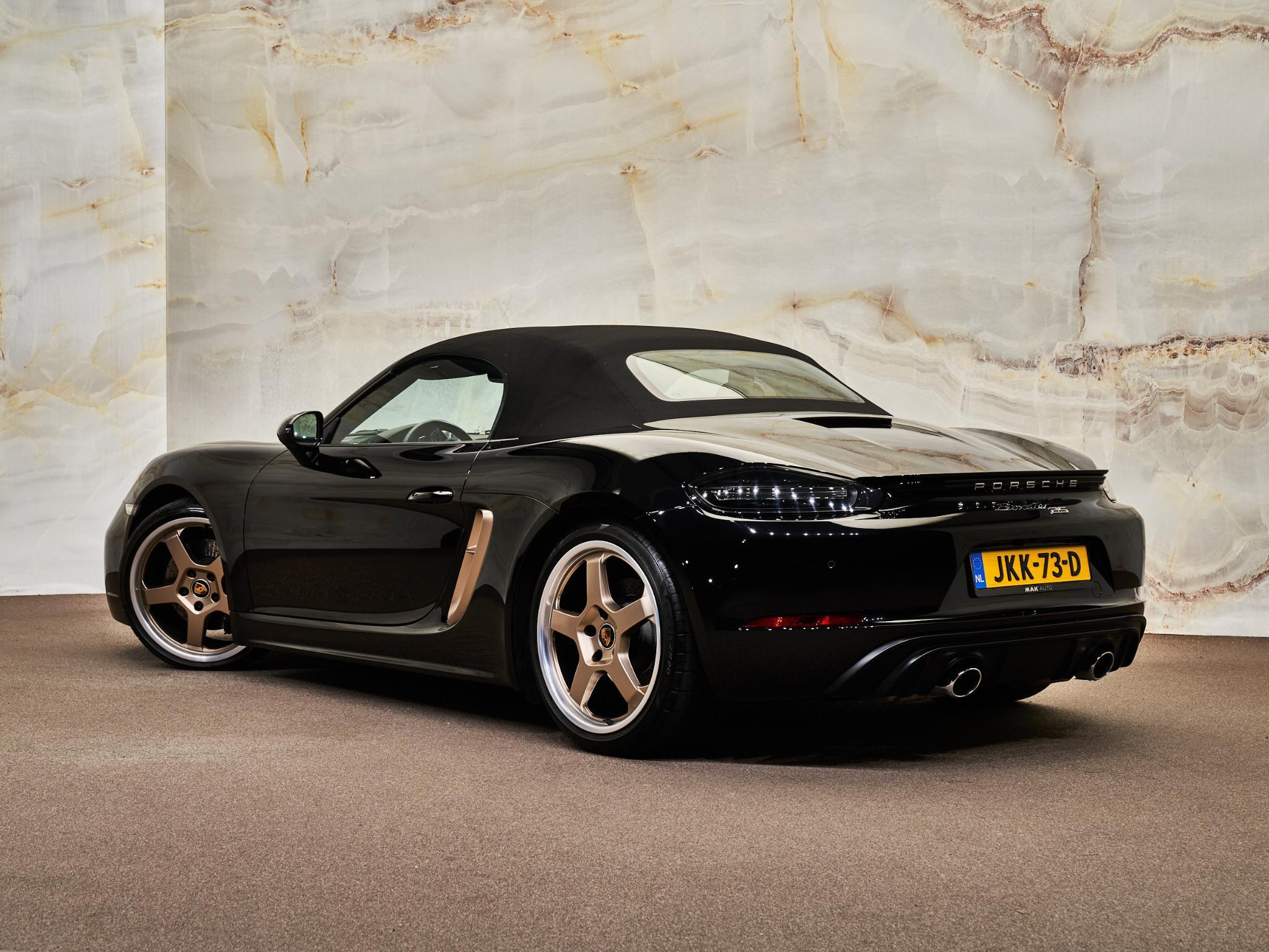 Porsche 718 - 33