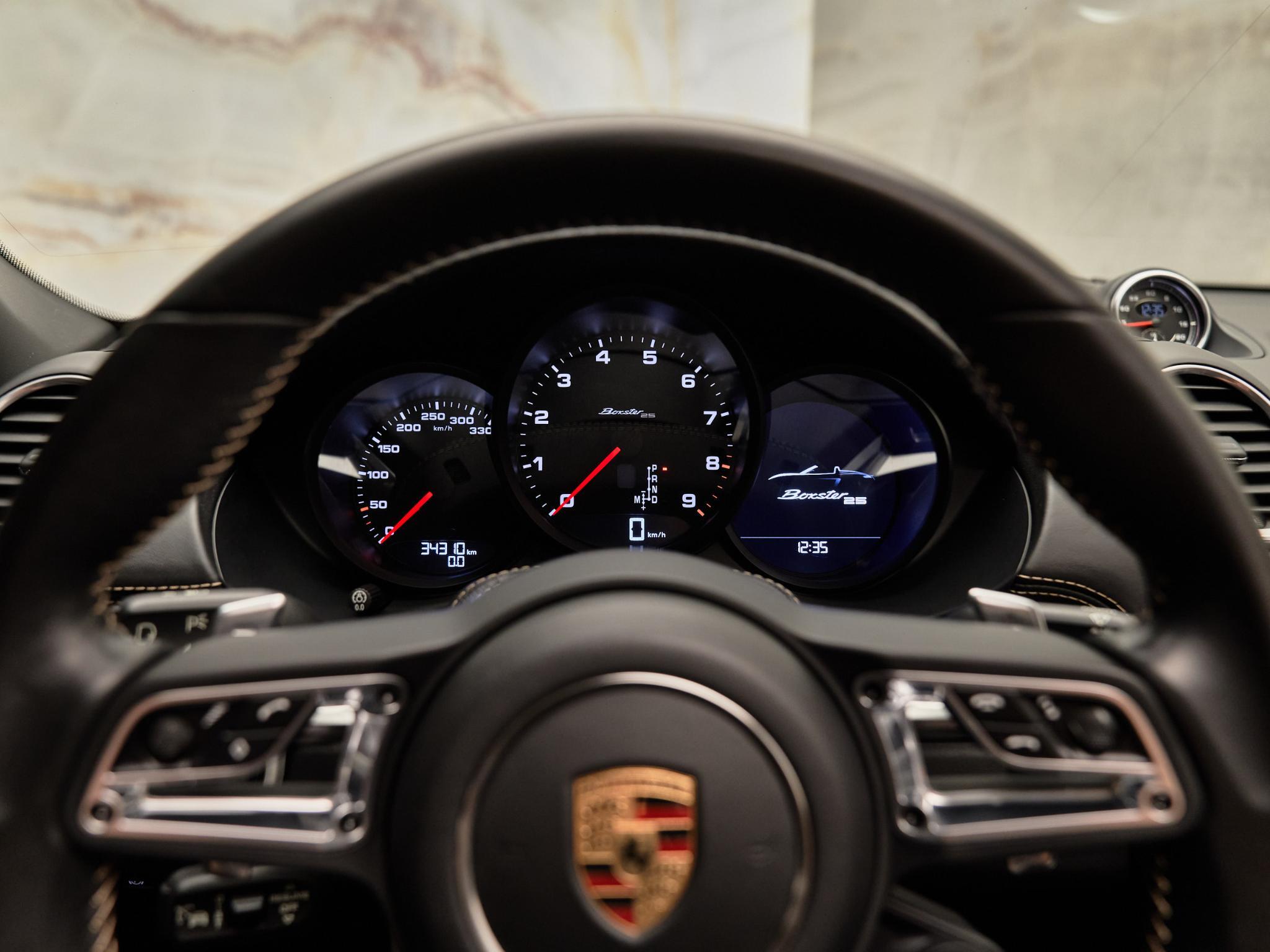 Porsche 718 - 15