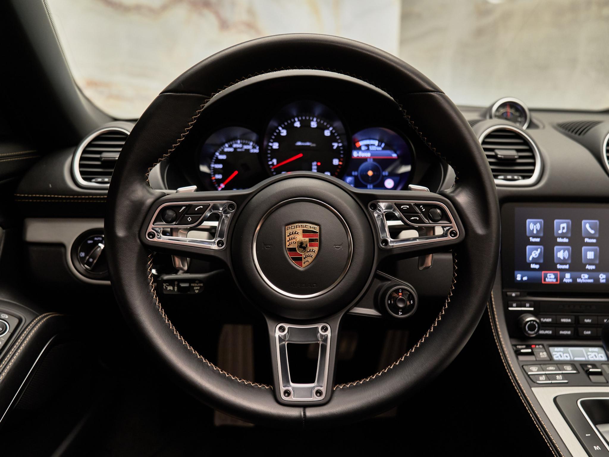 Porsche 718 - 16