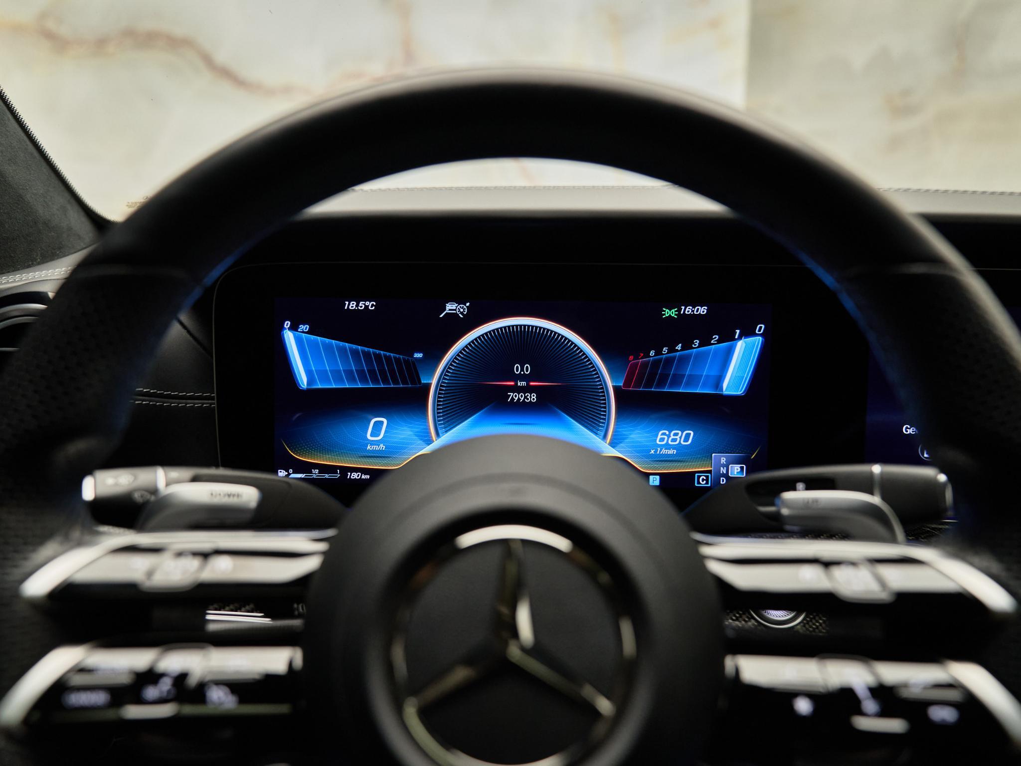 Mercedes-Benz E-Klasse - 16