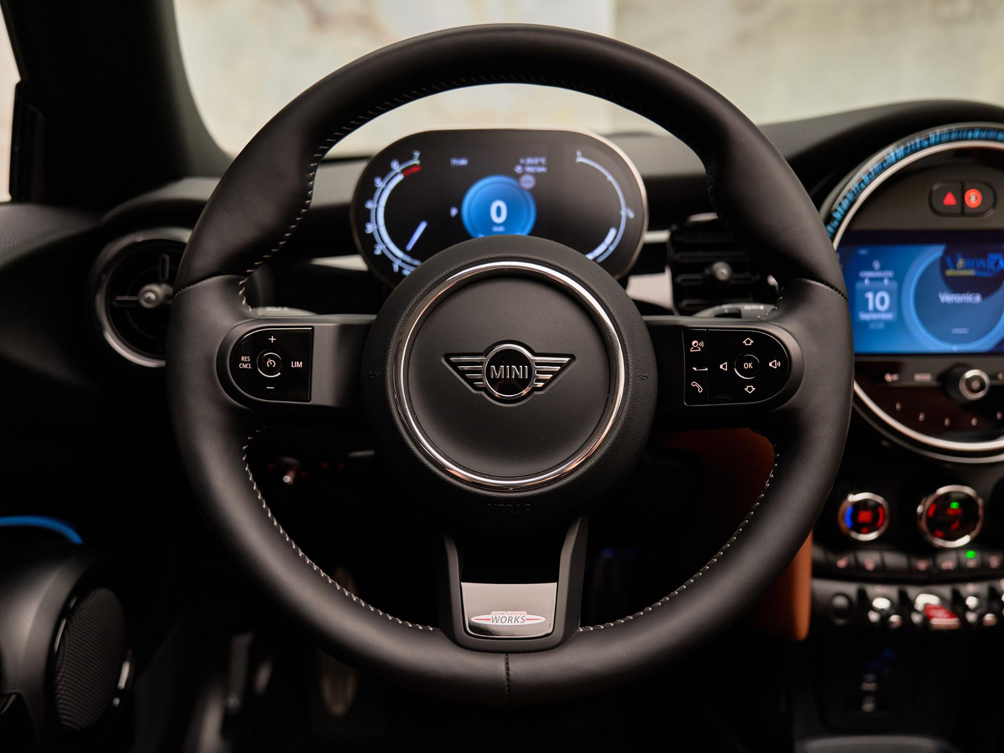 MINI Cooper Cabrio - 12