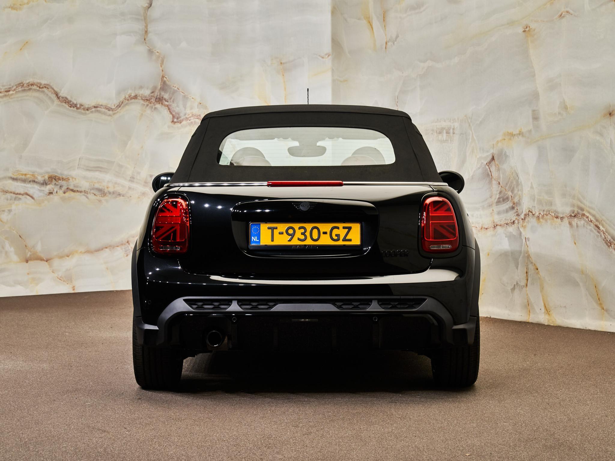 MINI Cooper Cabrio - 28
