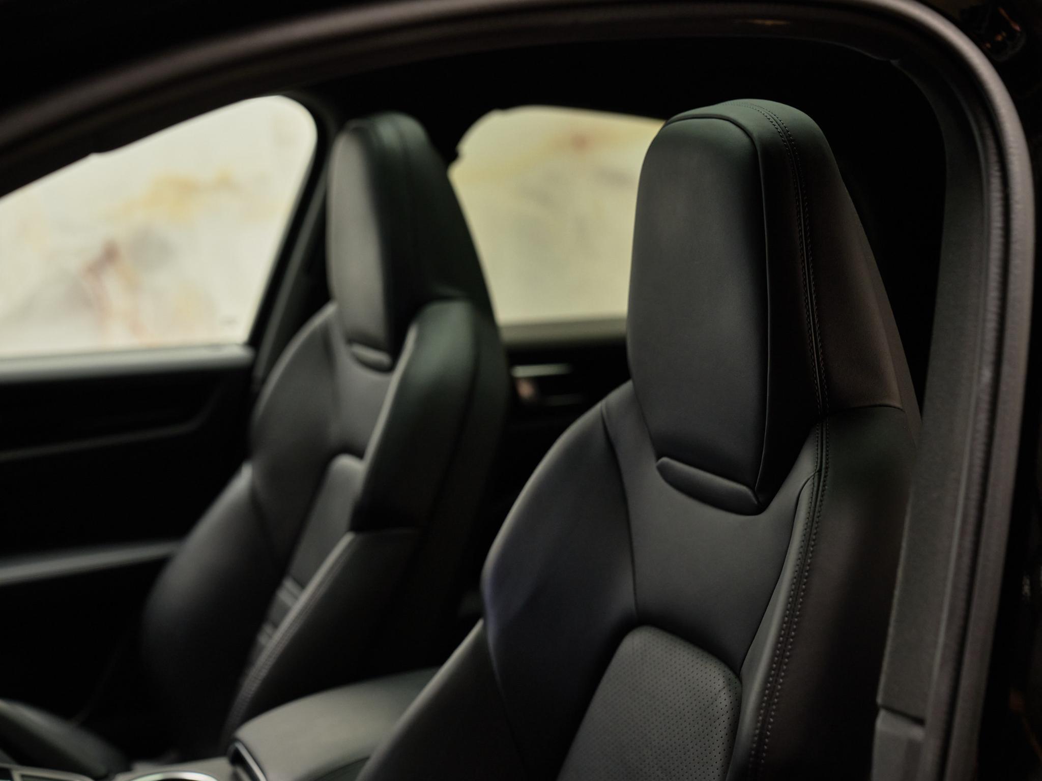 Porsche Cayenne - 24