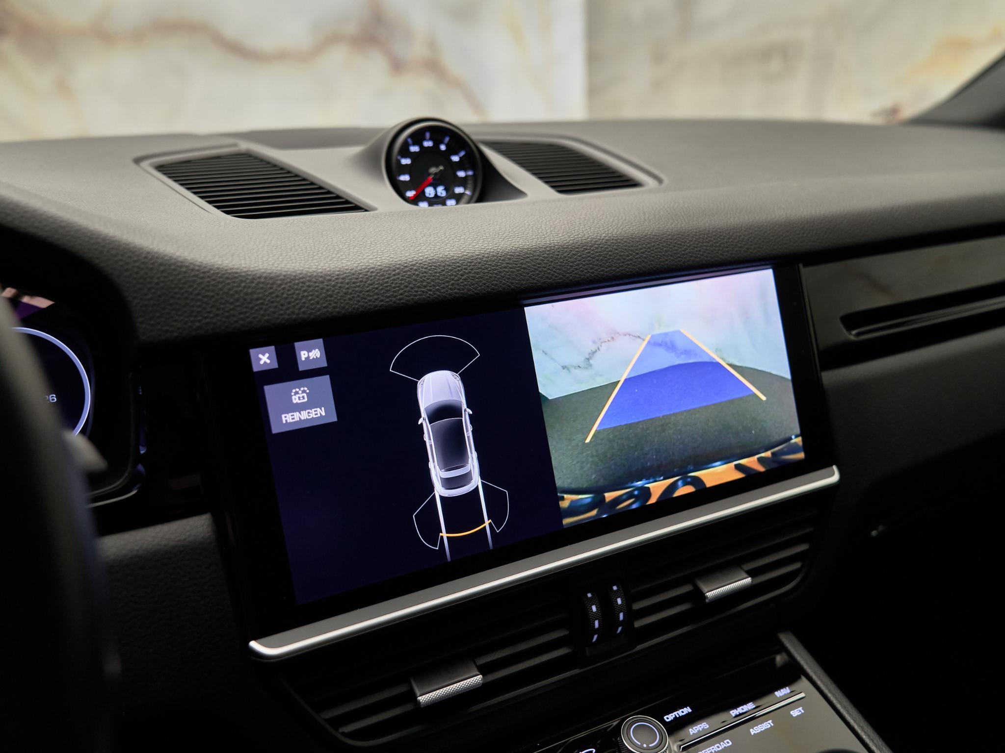 Porsche Cayenne - 11