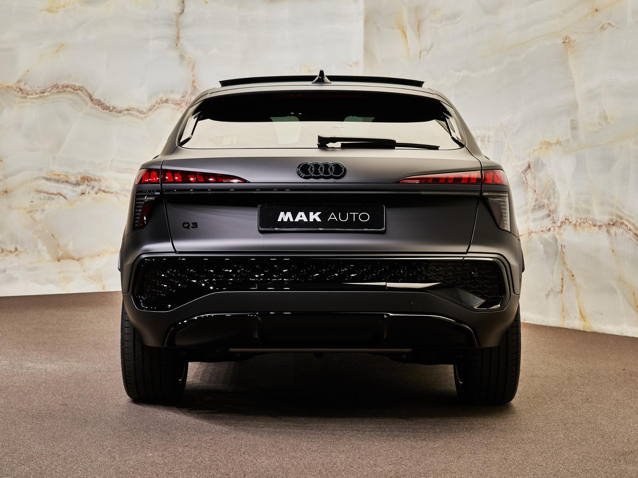 Audi Q3 - 30