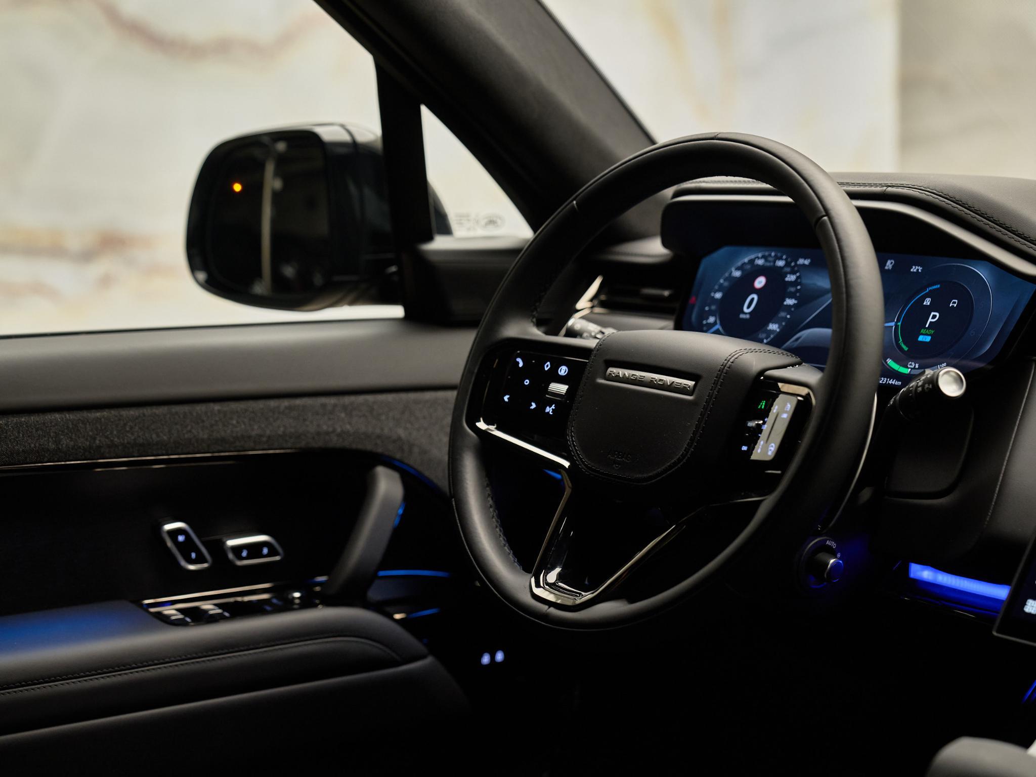 Land Rover Range Rover Sport - 24