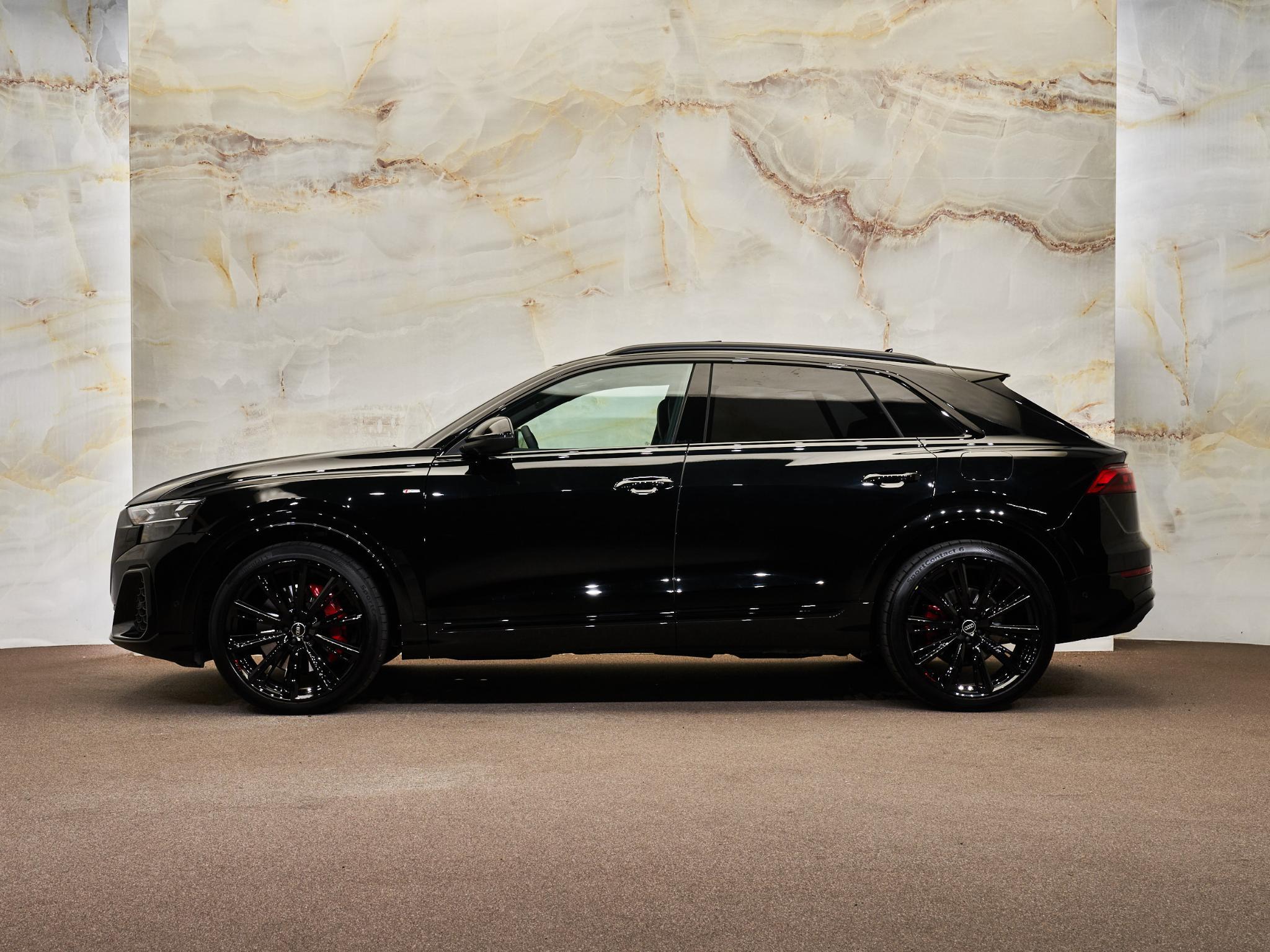 Audi Q8 - 2