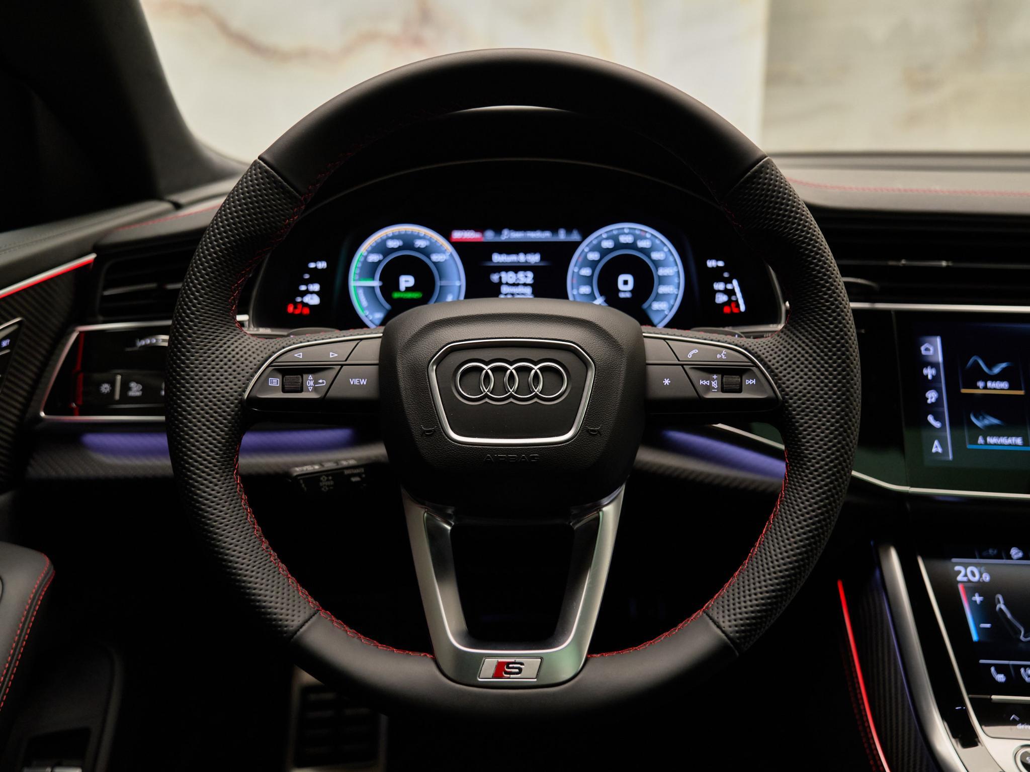 Audi Q8 - 18