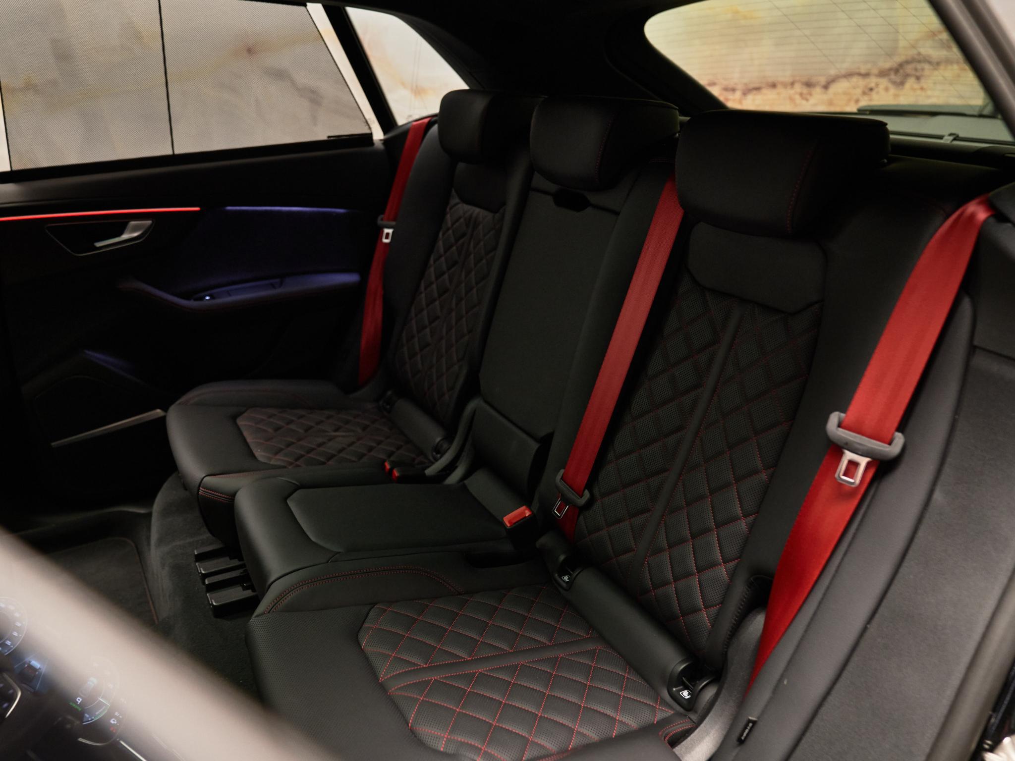 Audi Q8 - 30