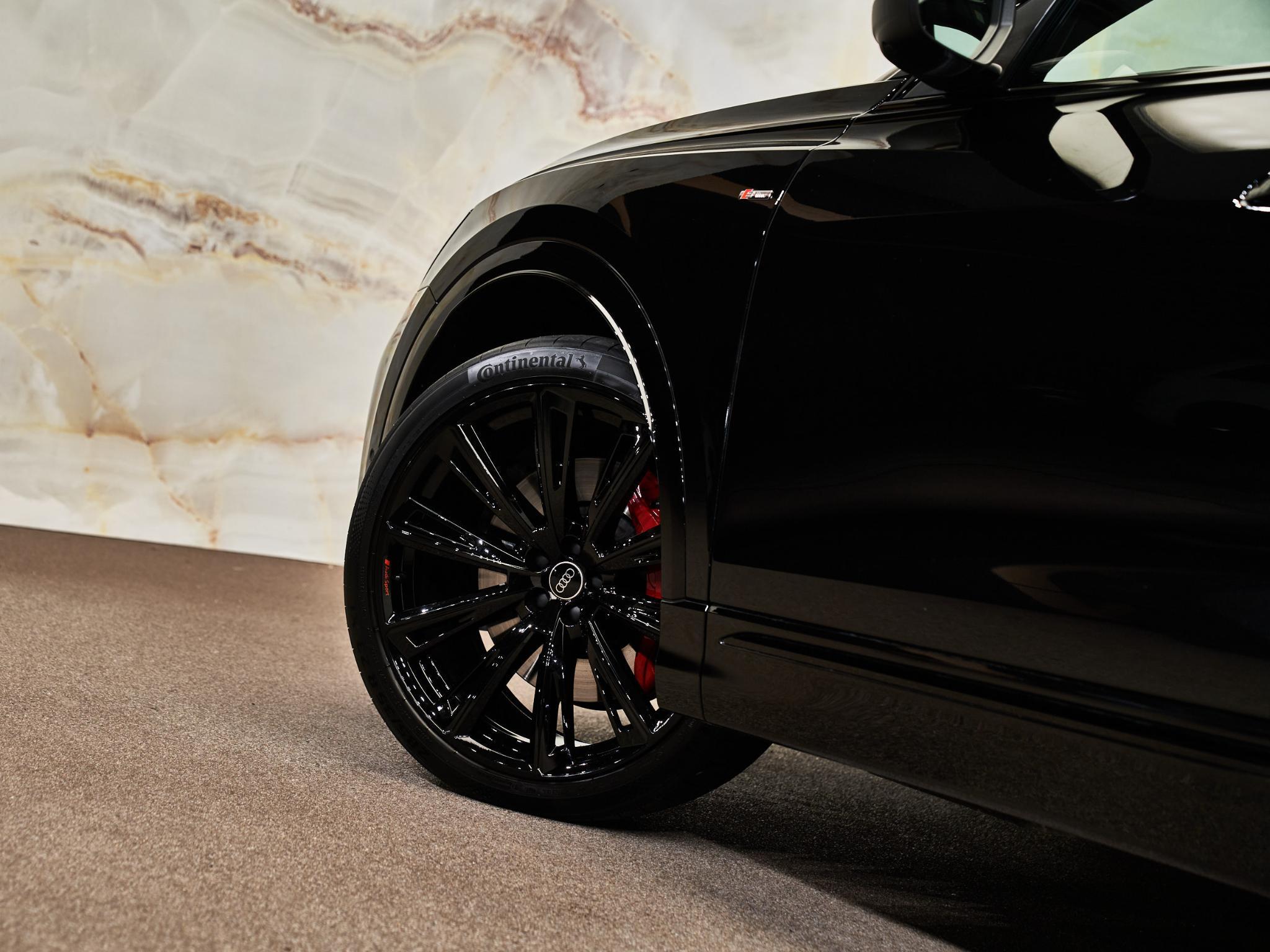 Audi Q8 - 32