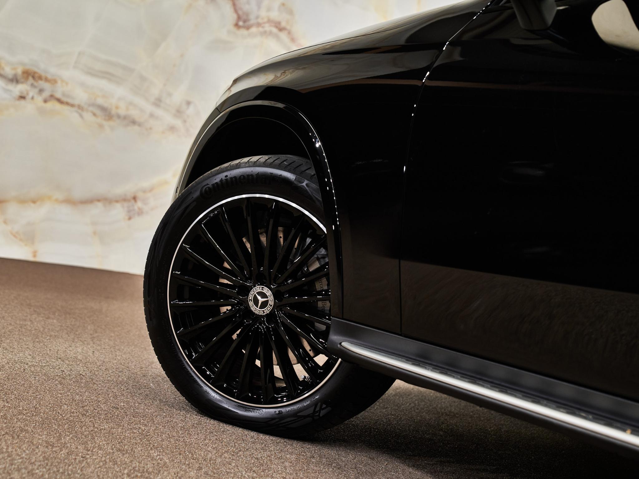 Mercedes-Benz GLC - 23