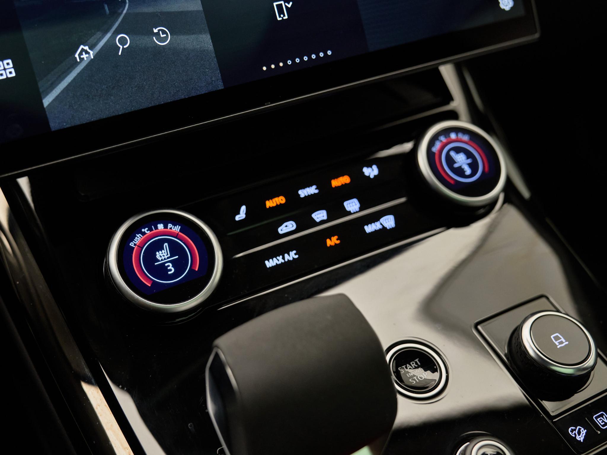 Land Rover Range Rover Sport - 24