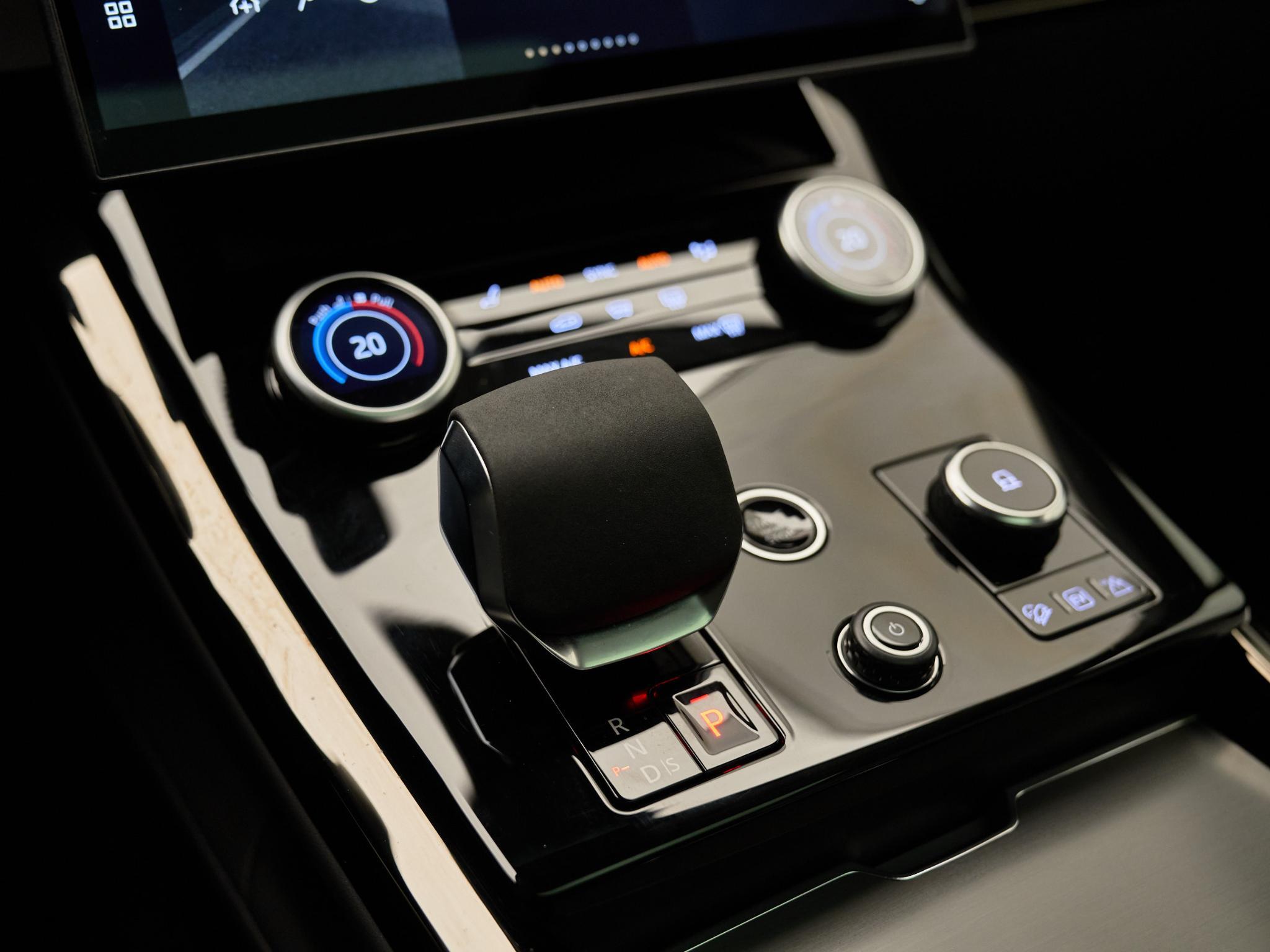 Land Rover Range Rover Sport - 23