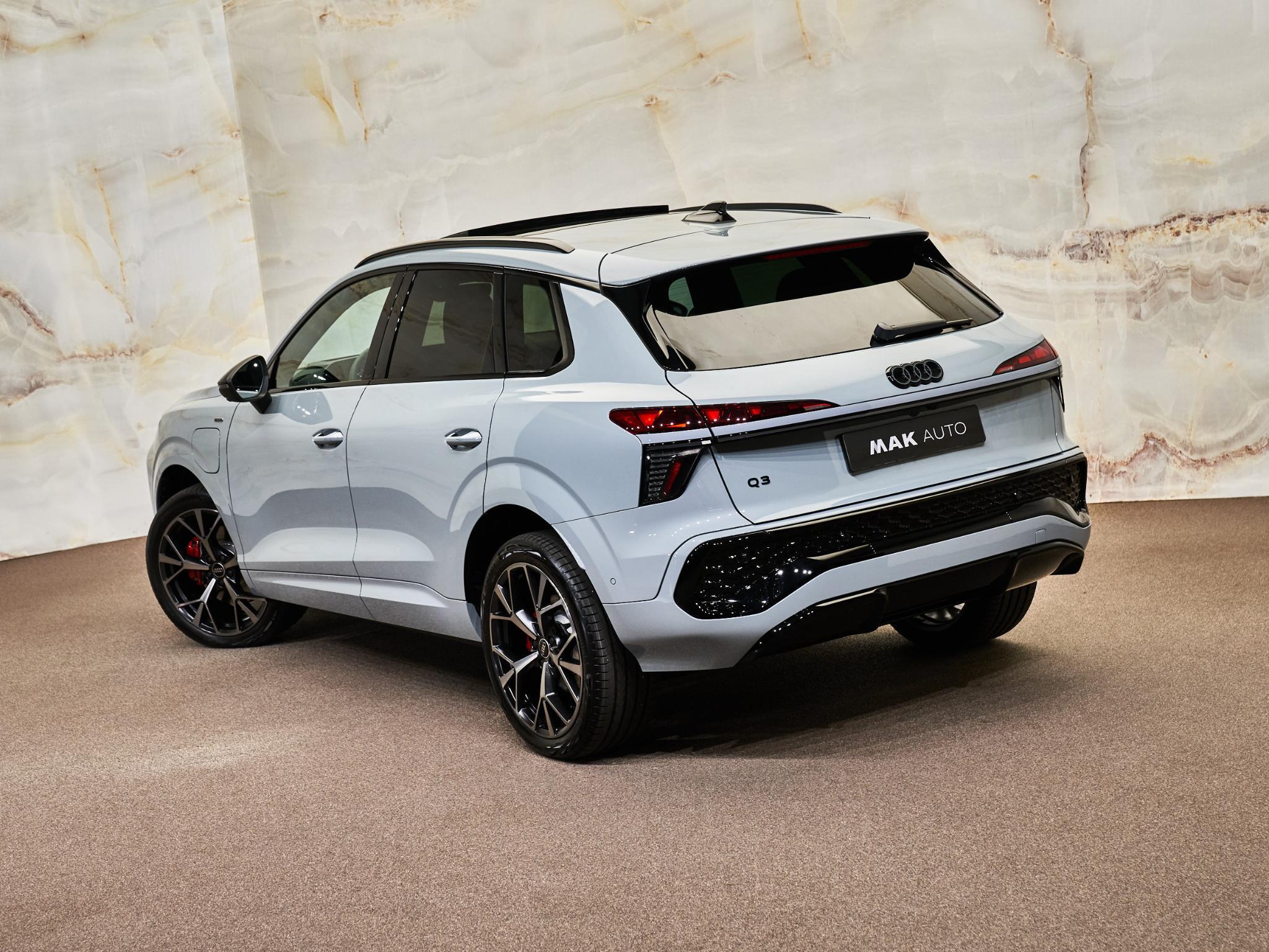 Audi Q3 - 30