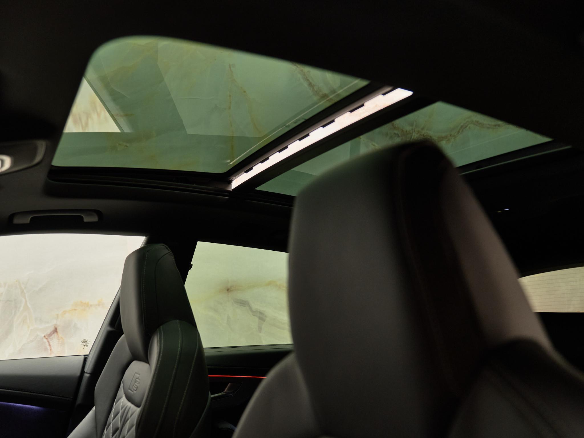 Audi Q8 - 12