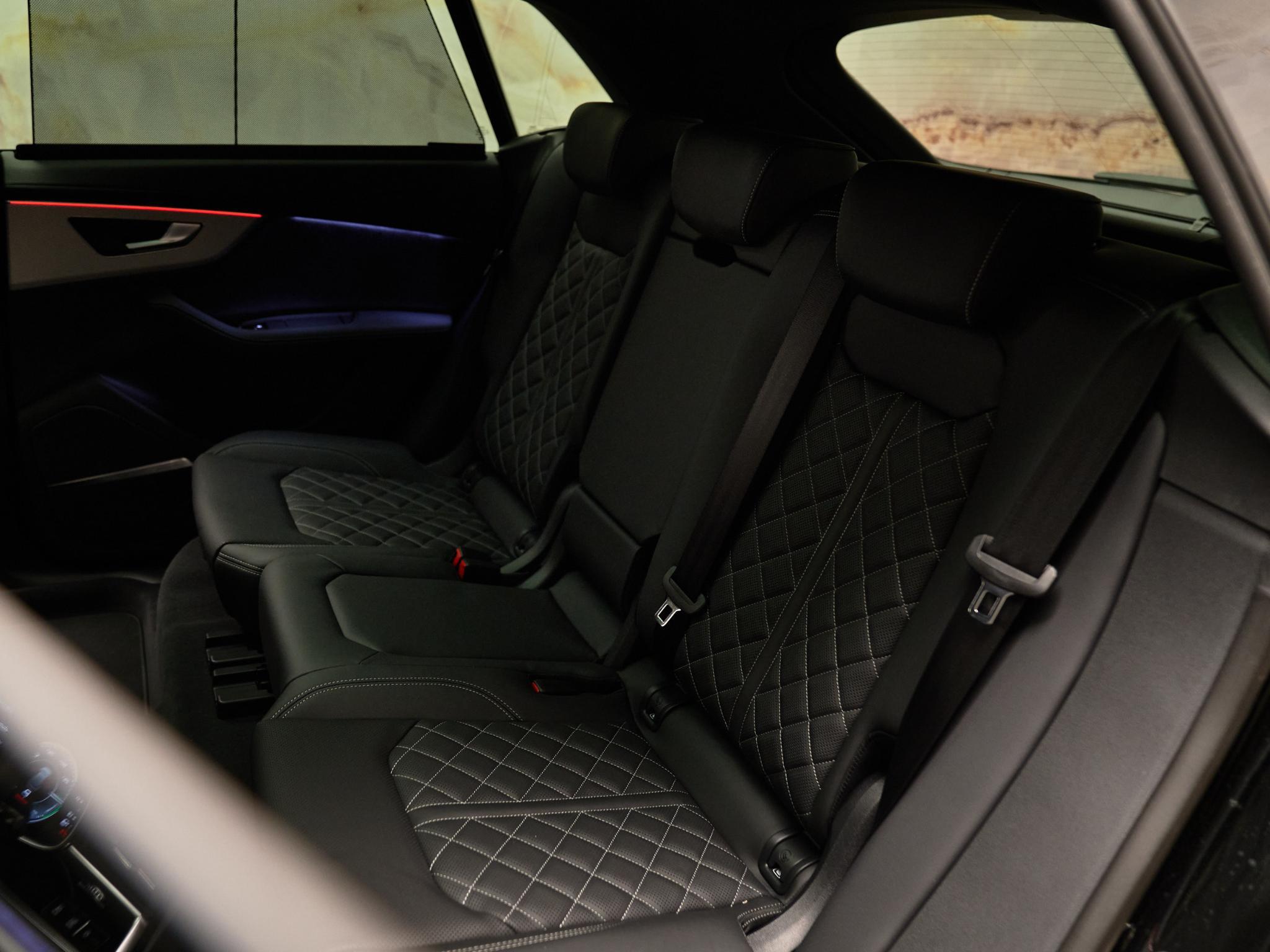 Audi Q8 - 30