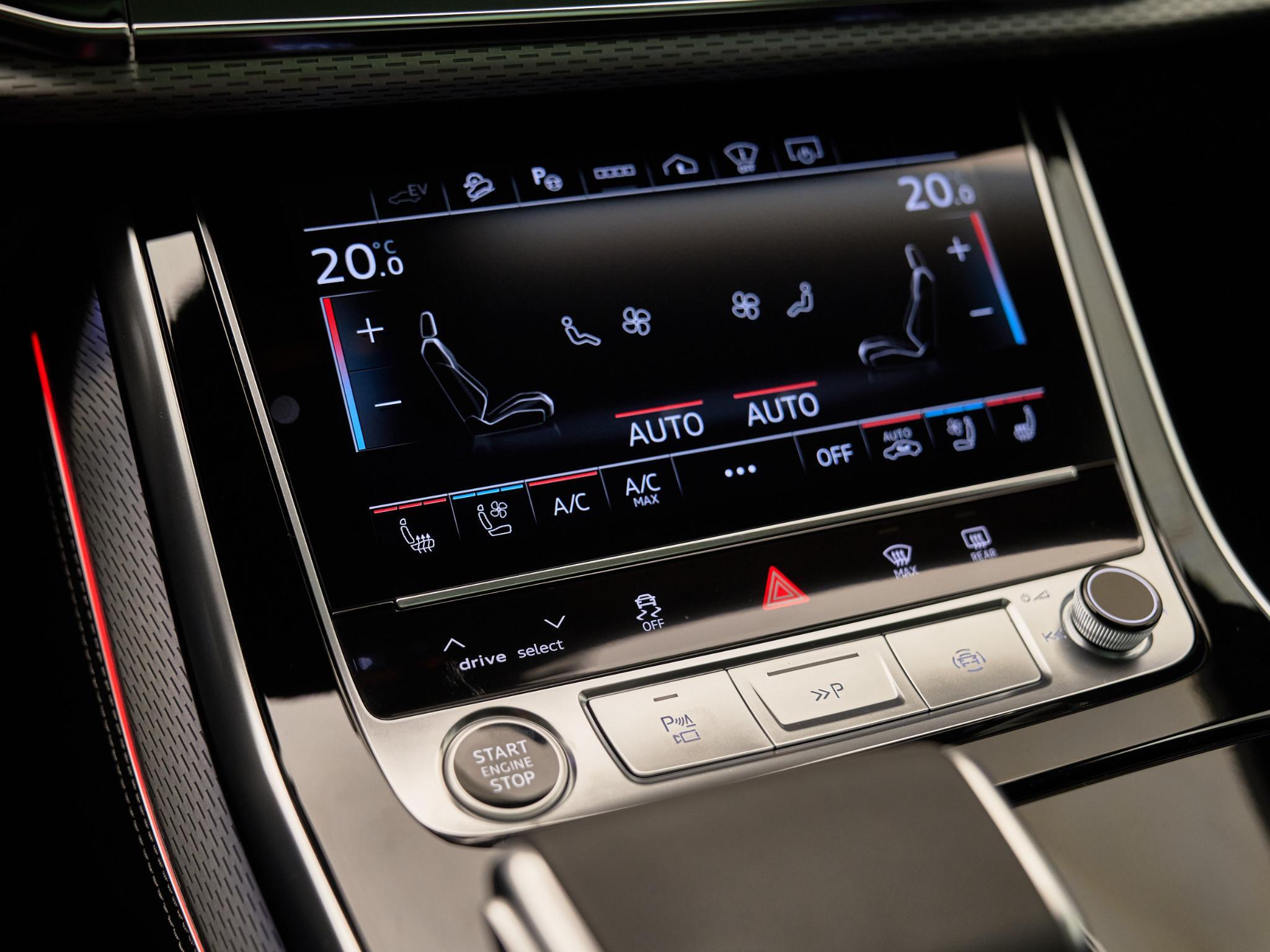 Audi Q8 - 24