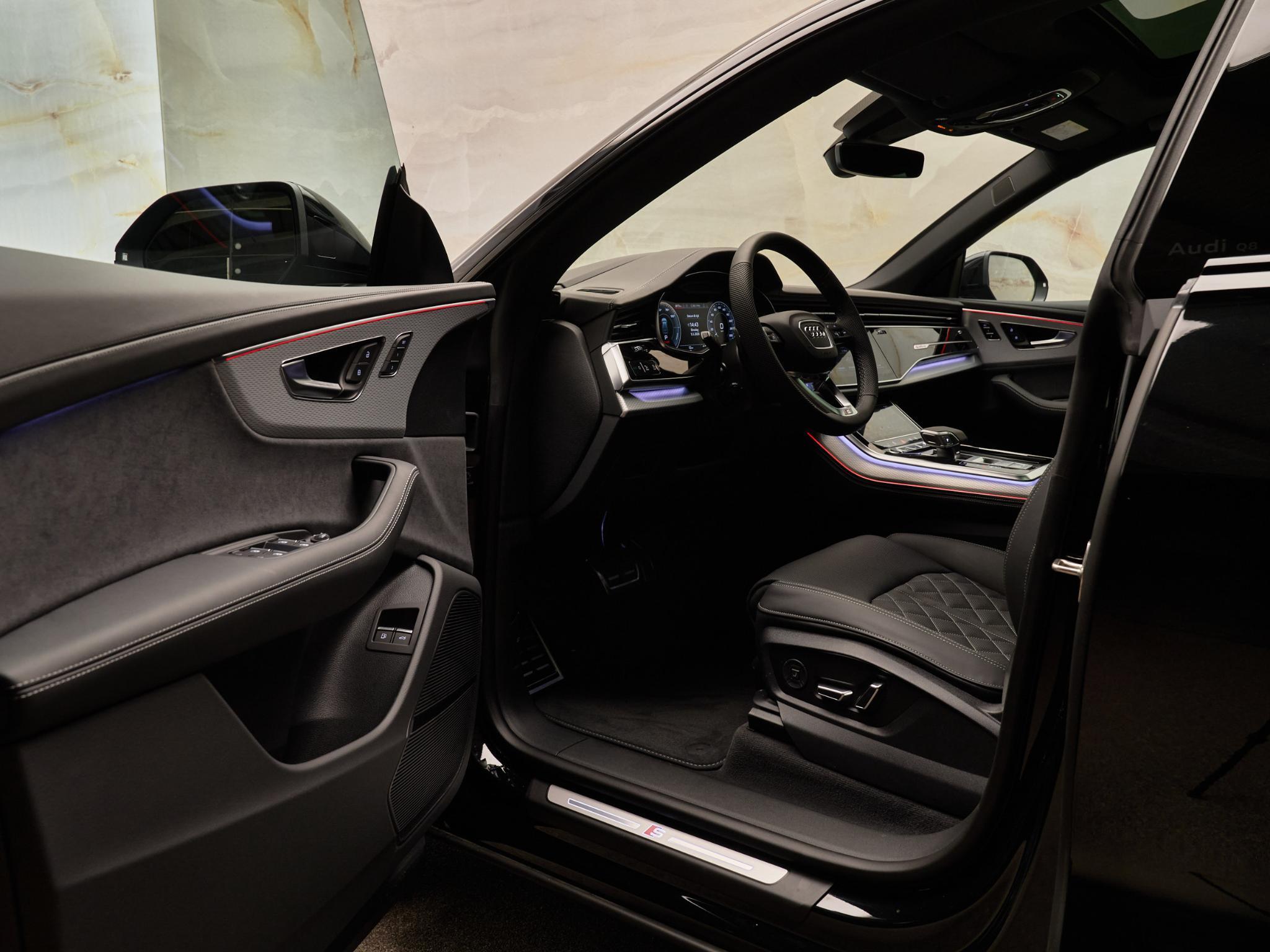Audi Q8 - 7