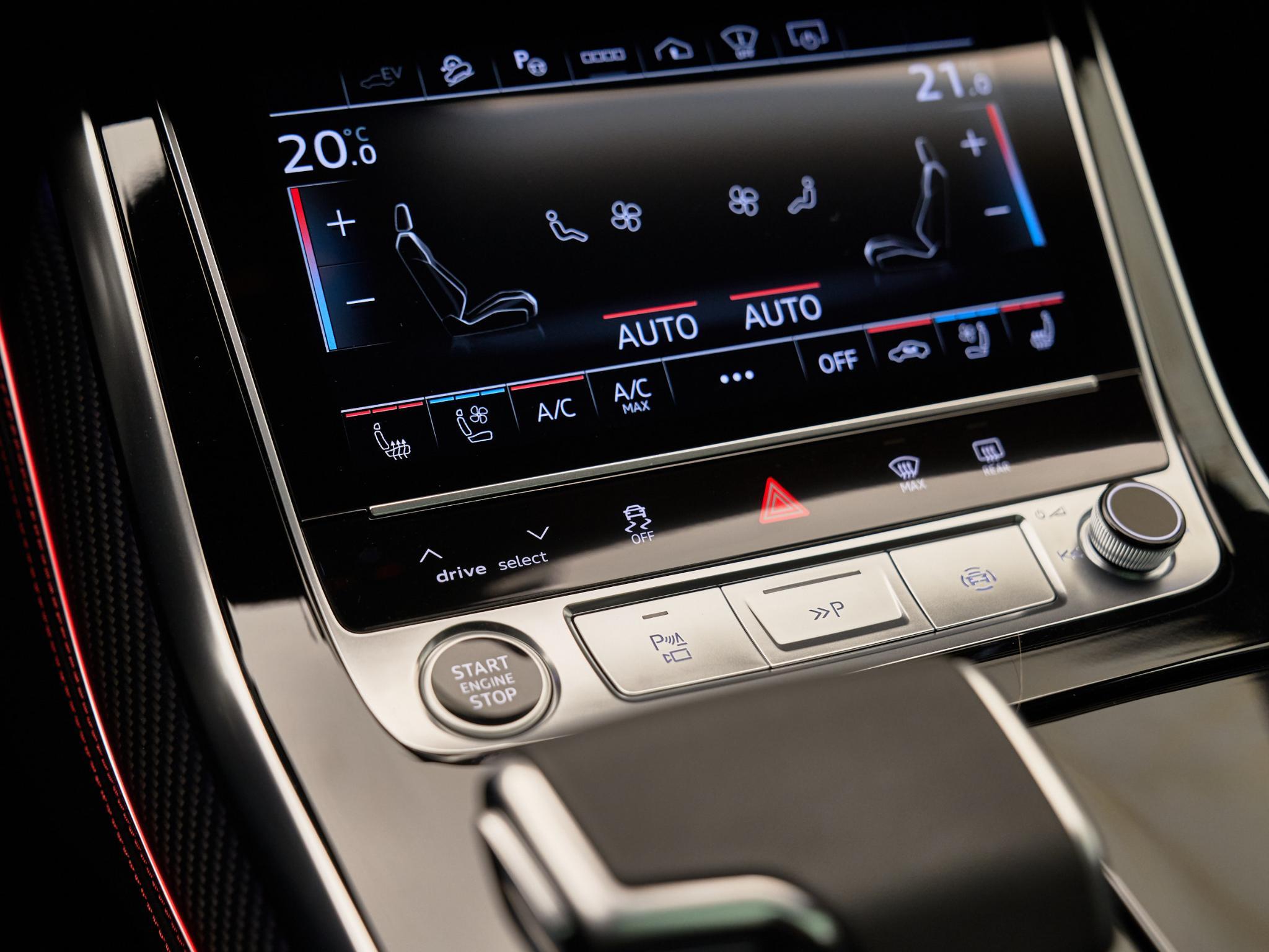 Audi Q8 - 25
