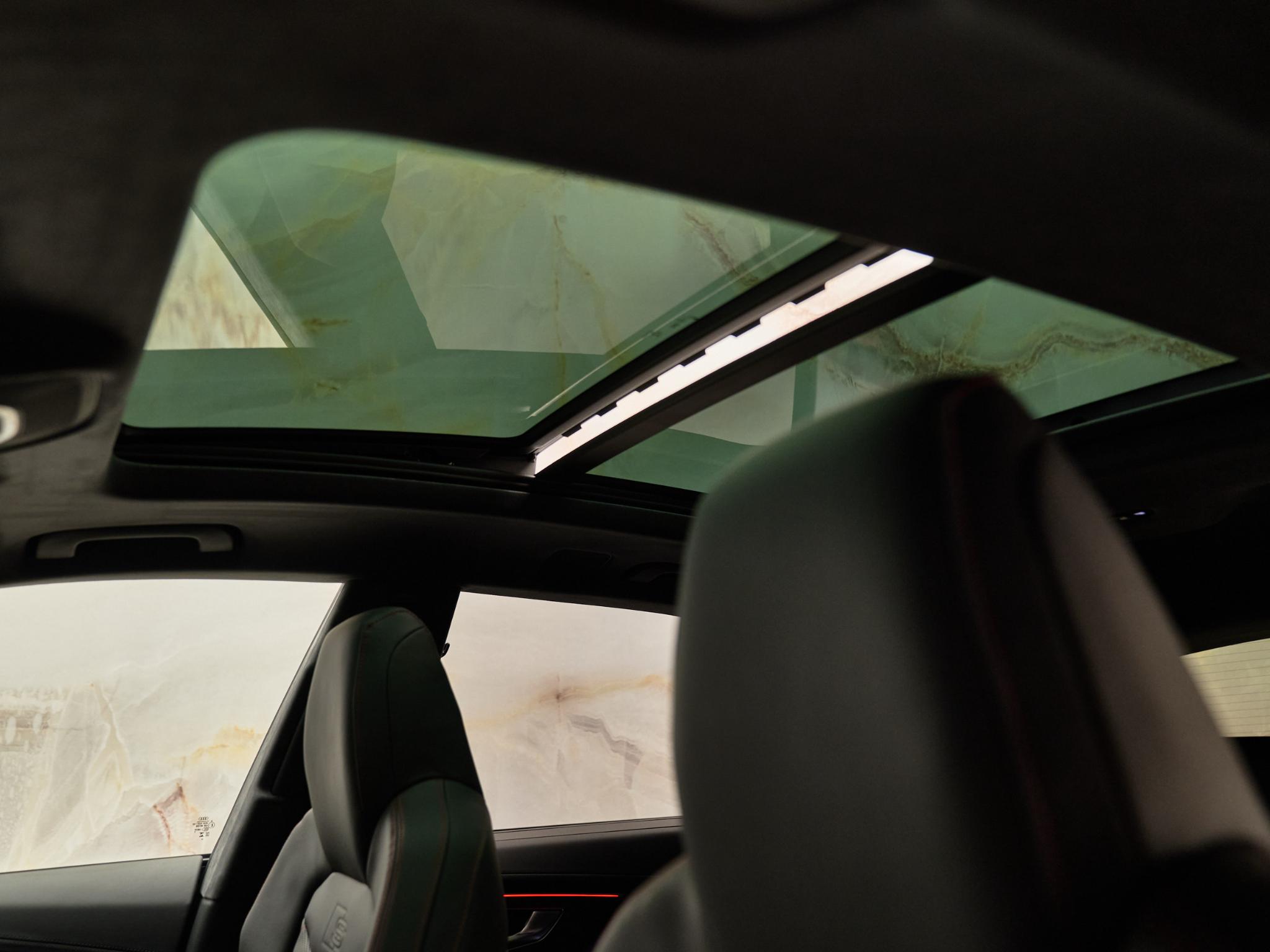 Audi Q8 - 12