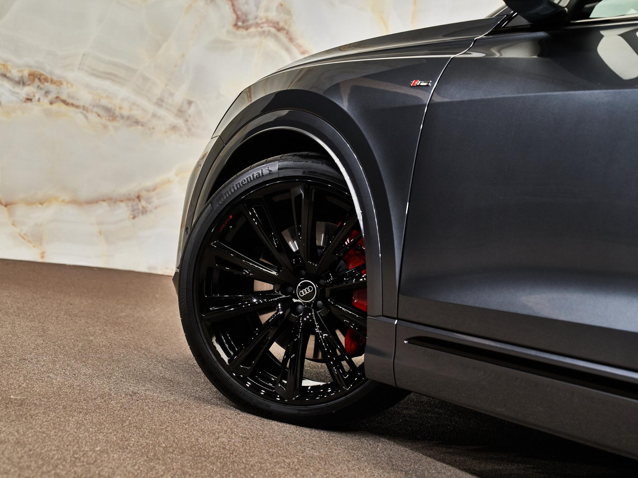 Audi Q8 - 32