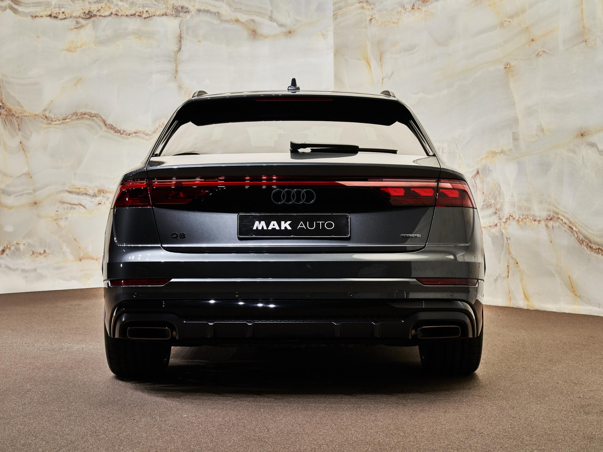 Audi Q8 - 35