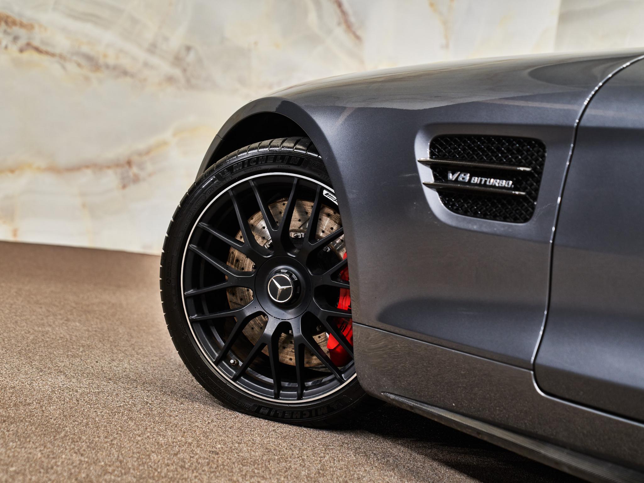 Mercedes-Benz AMG GT - 23