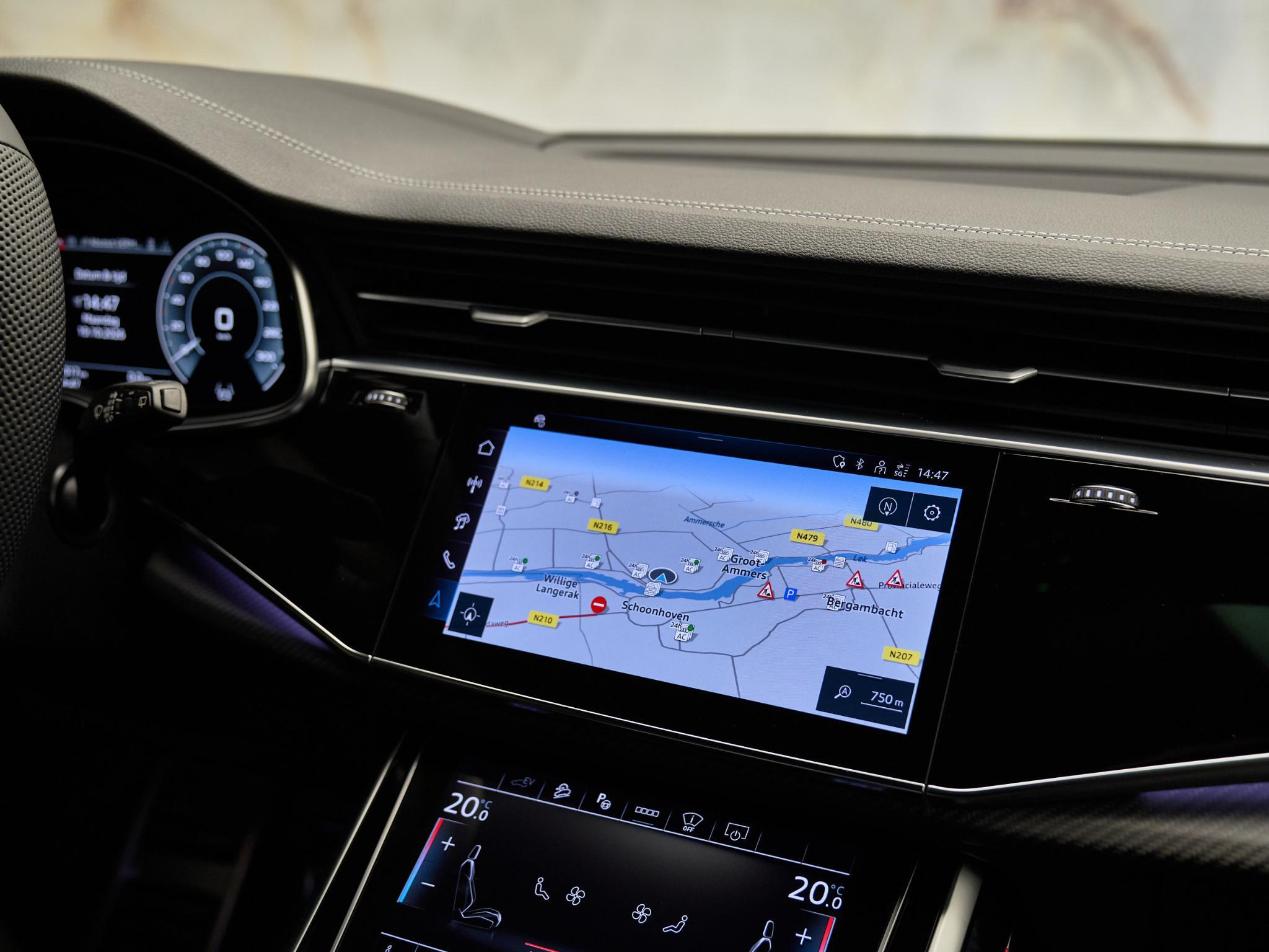 Audi Q8 - 24