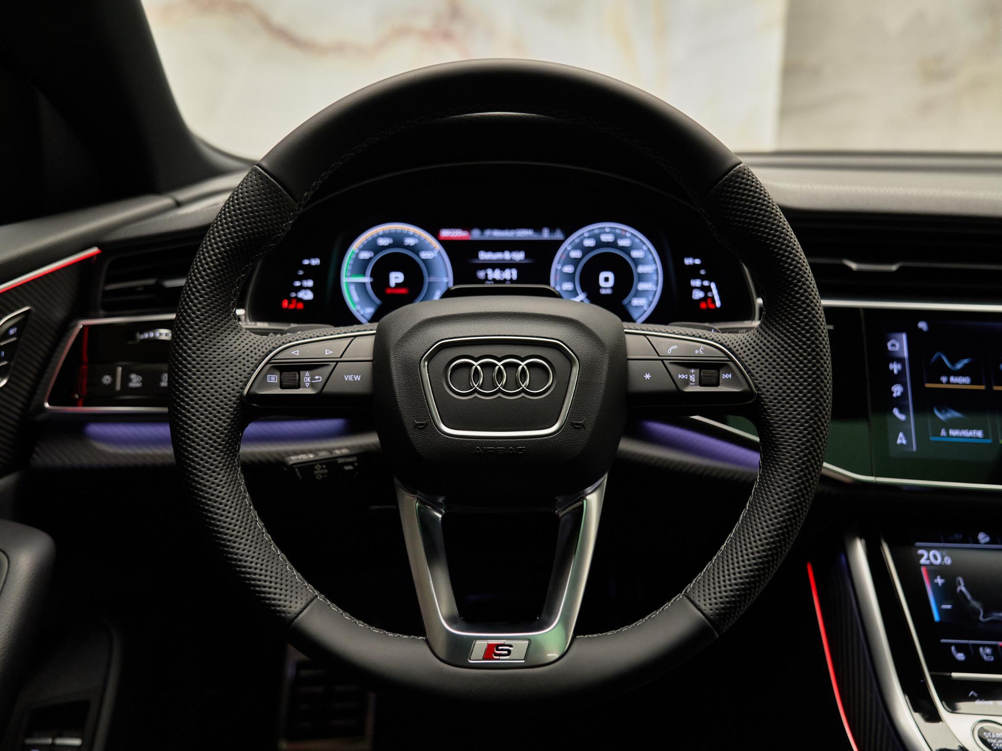 Audi Q8 - 17